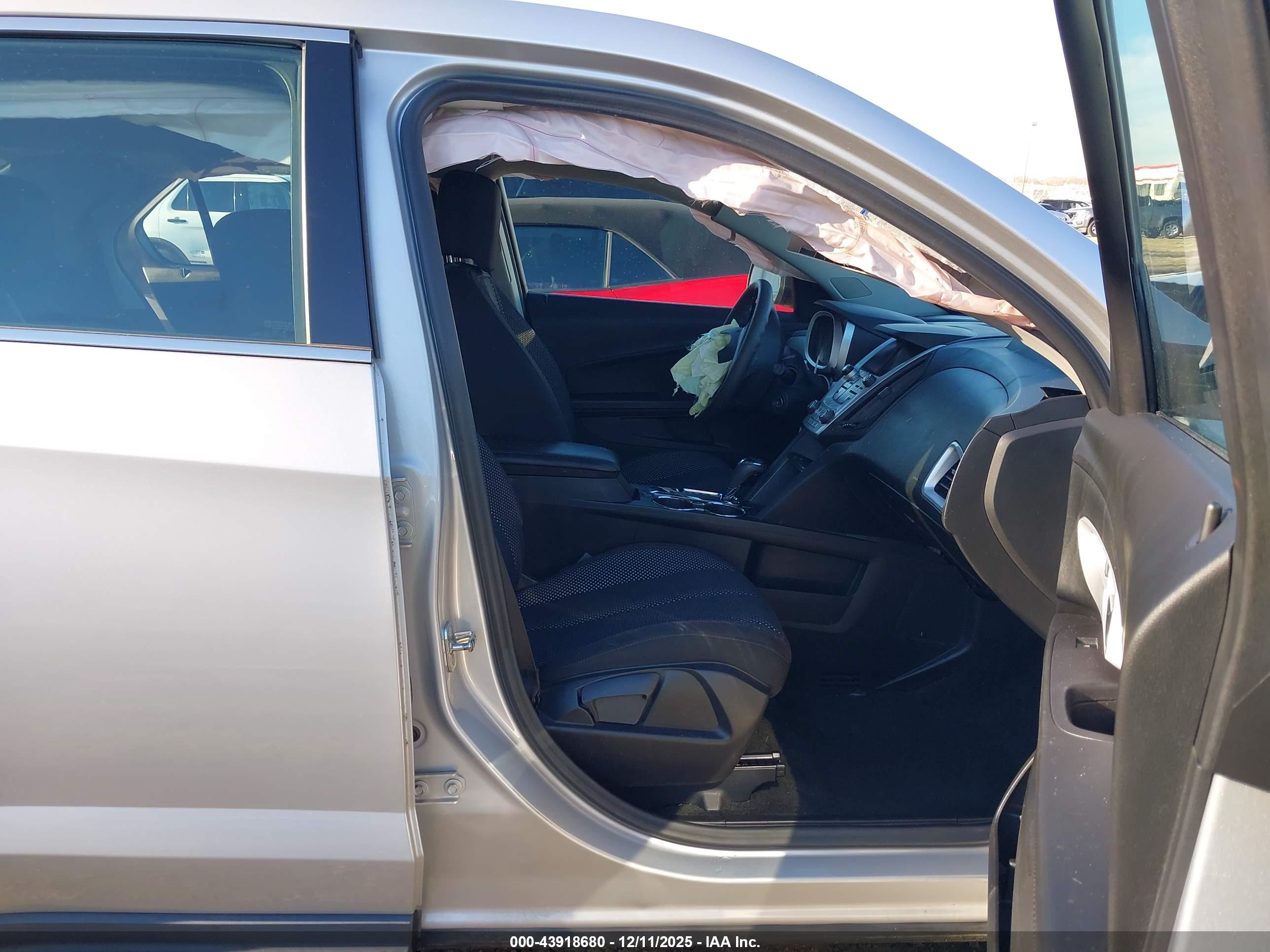CHEVROLET EQUINOX image 5