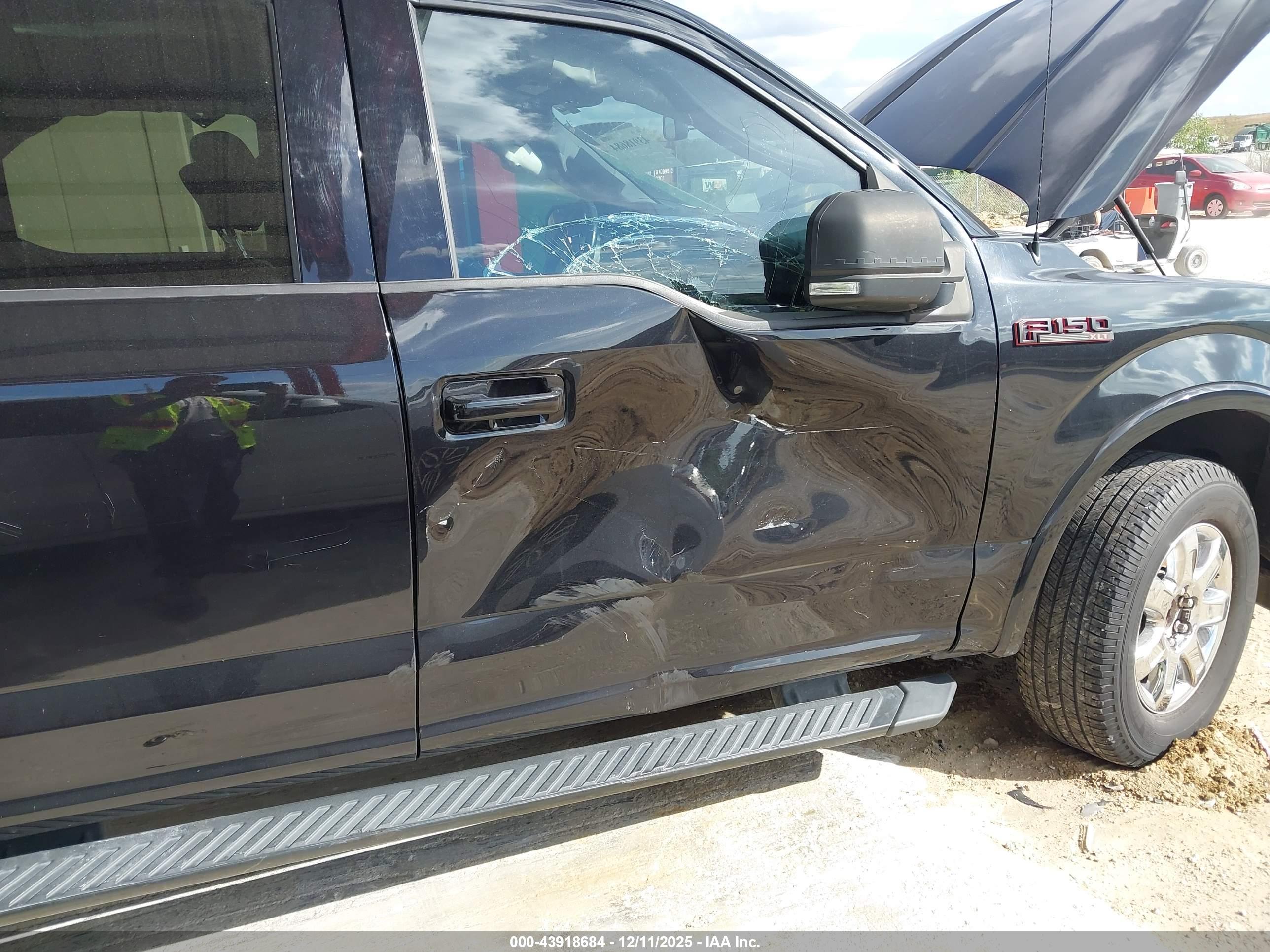FORD F-150 image 6