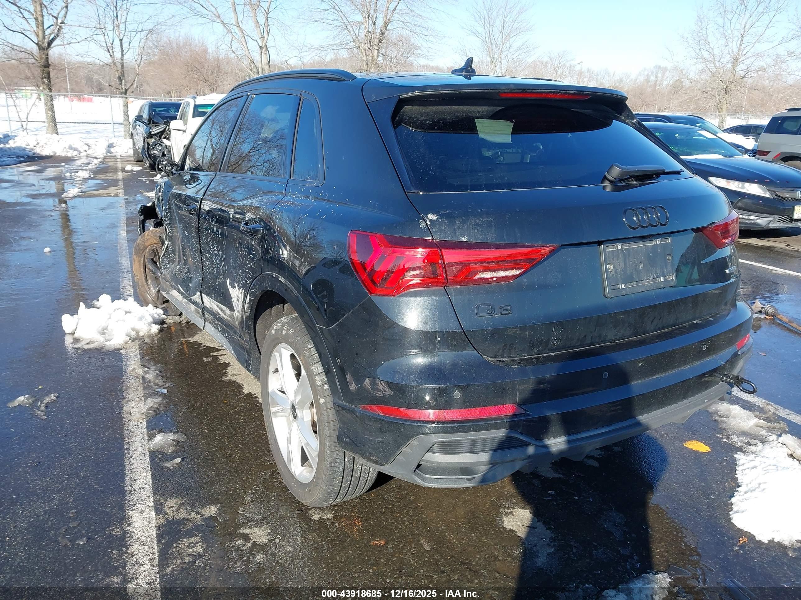 AUDI Q3 image 3