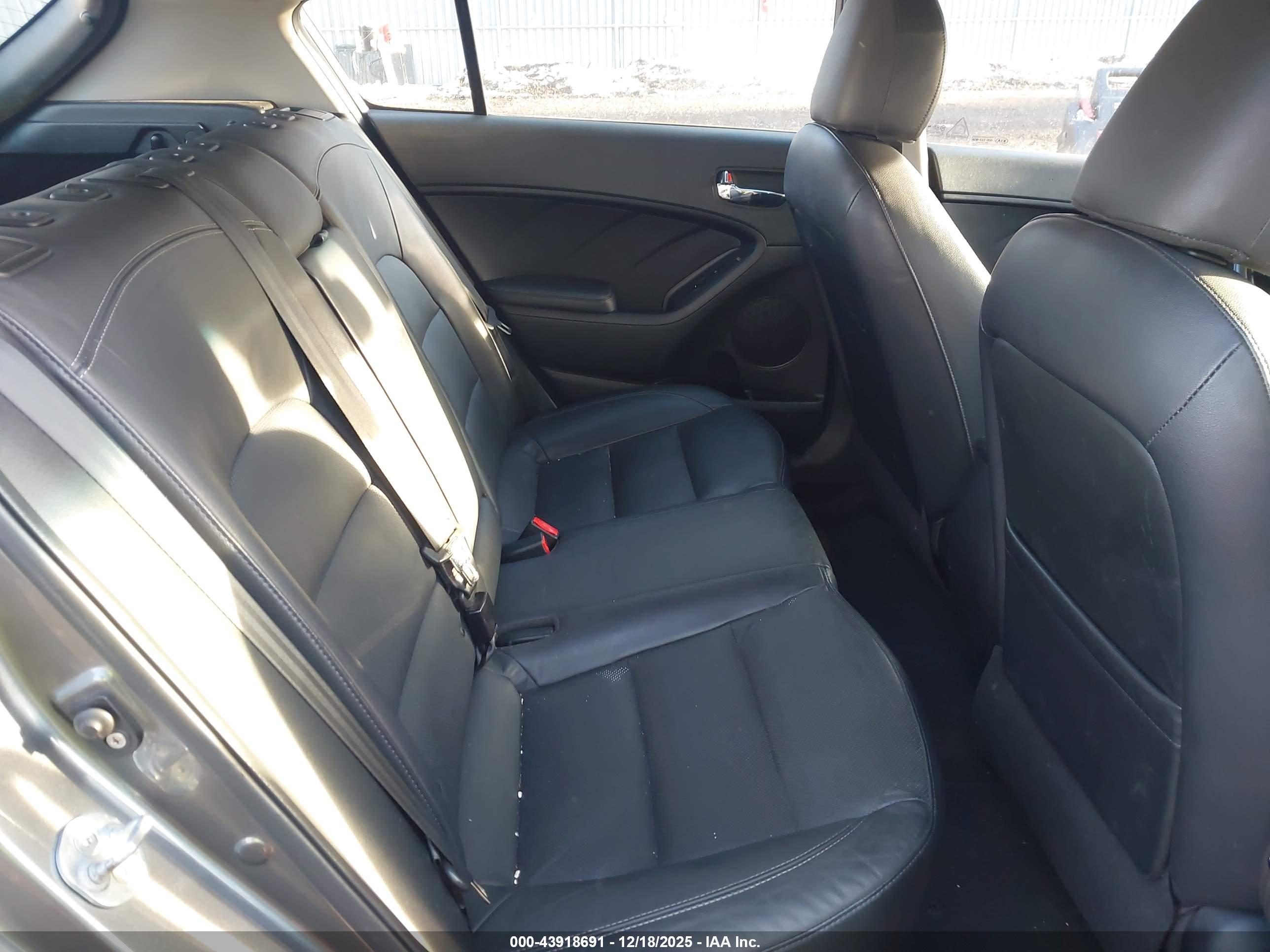KIA FORTE image 8