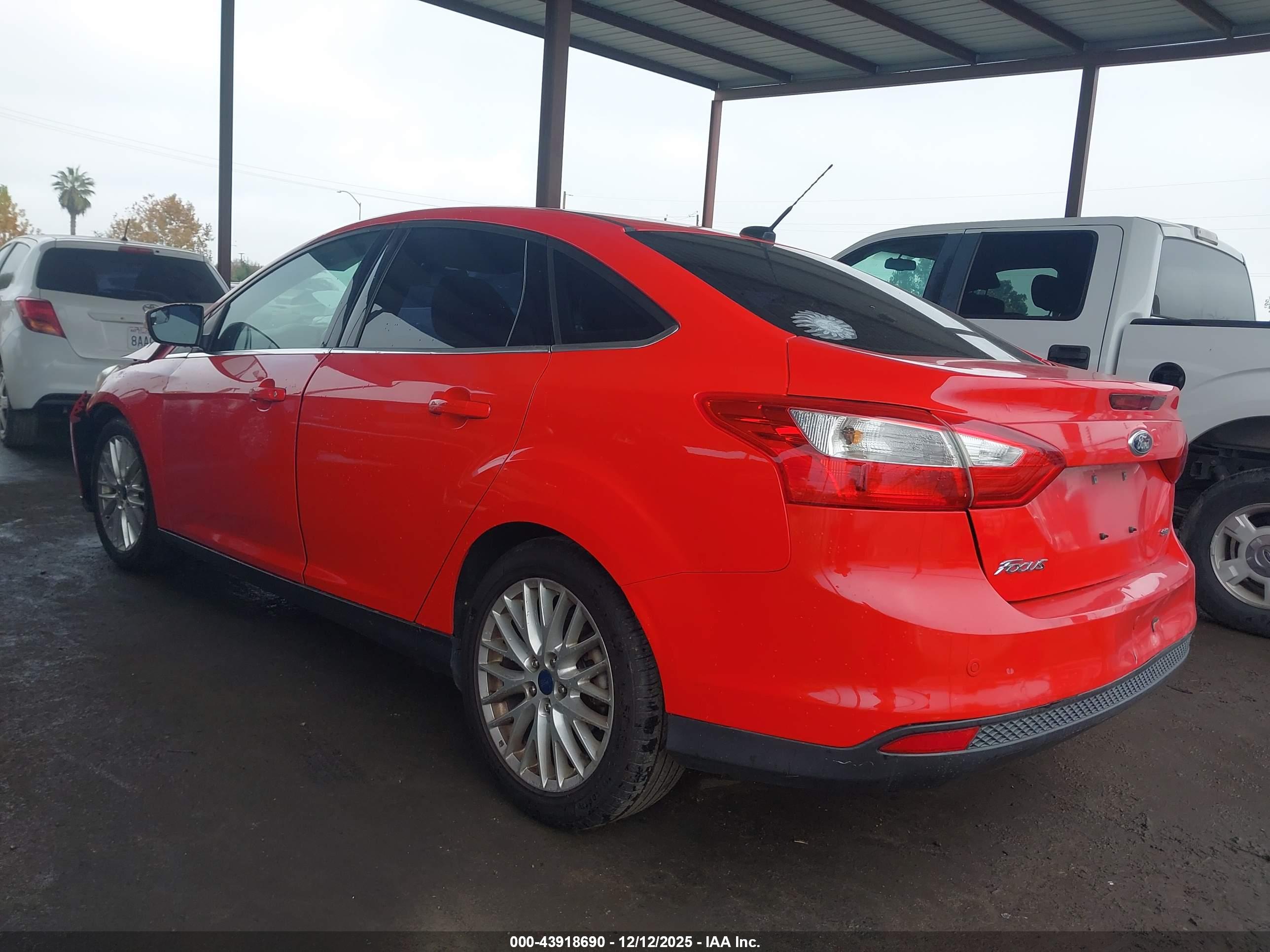 FORD FOCUS image 3