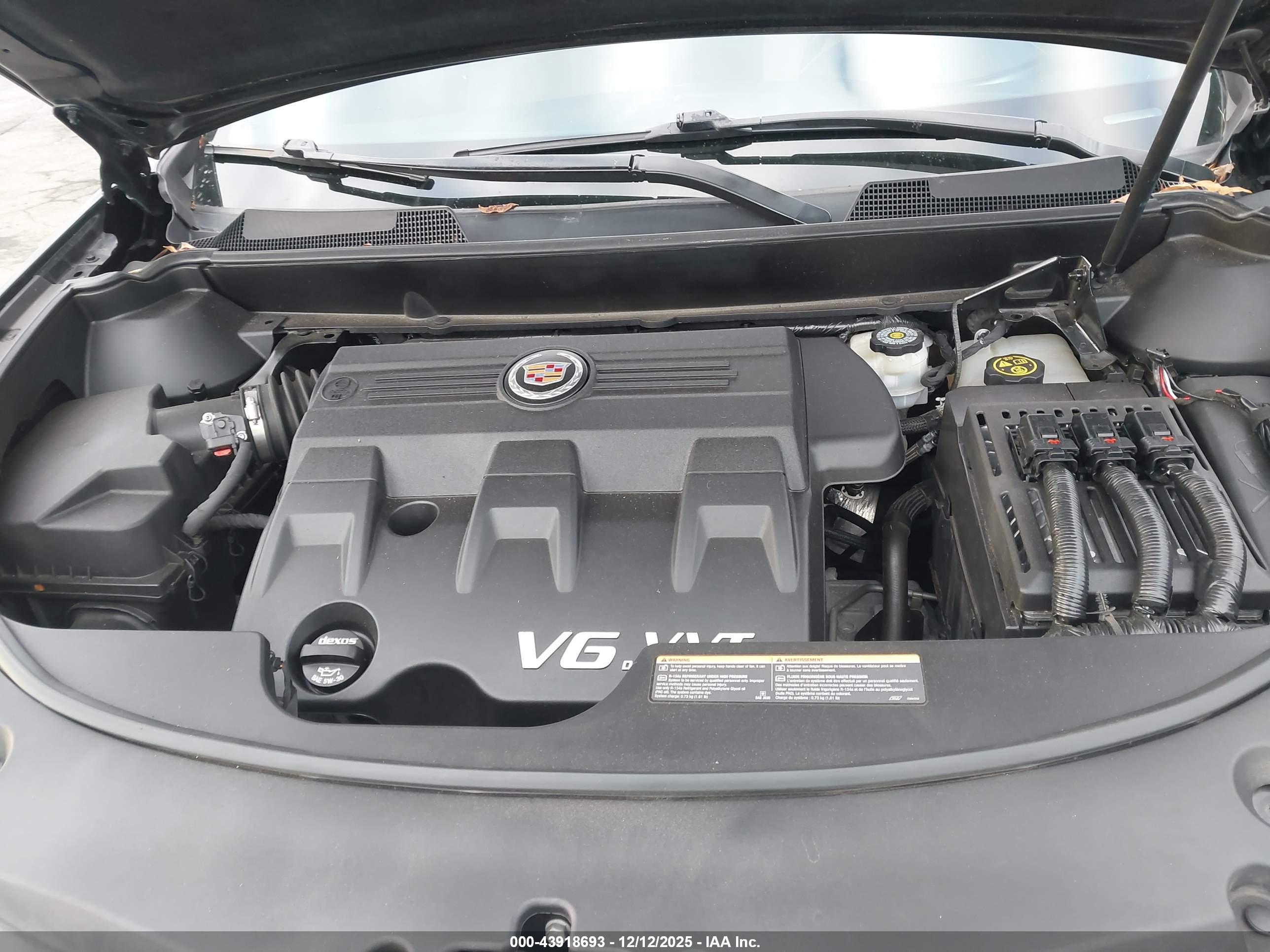 CADILLAC SRX image 10