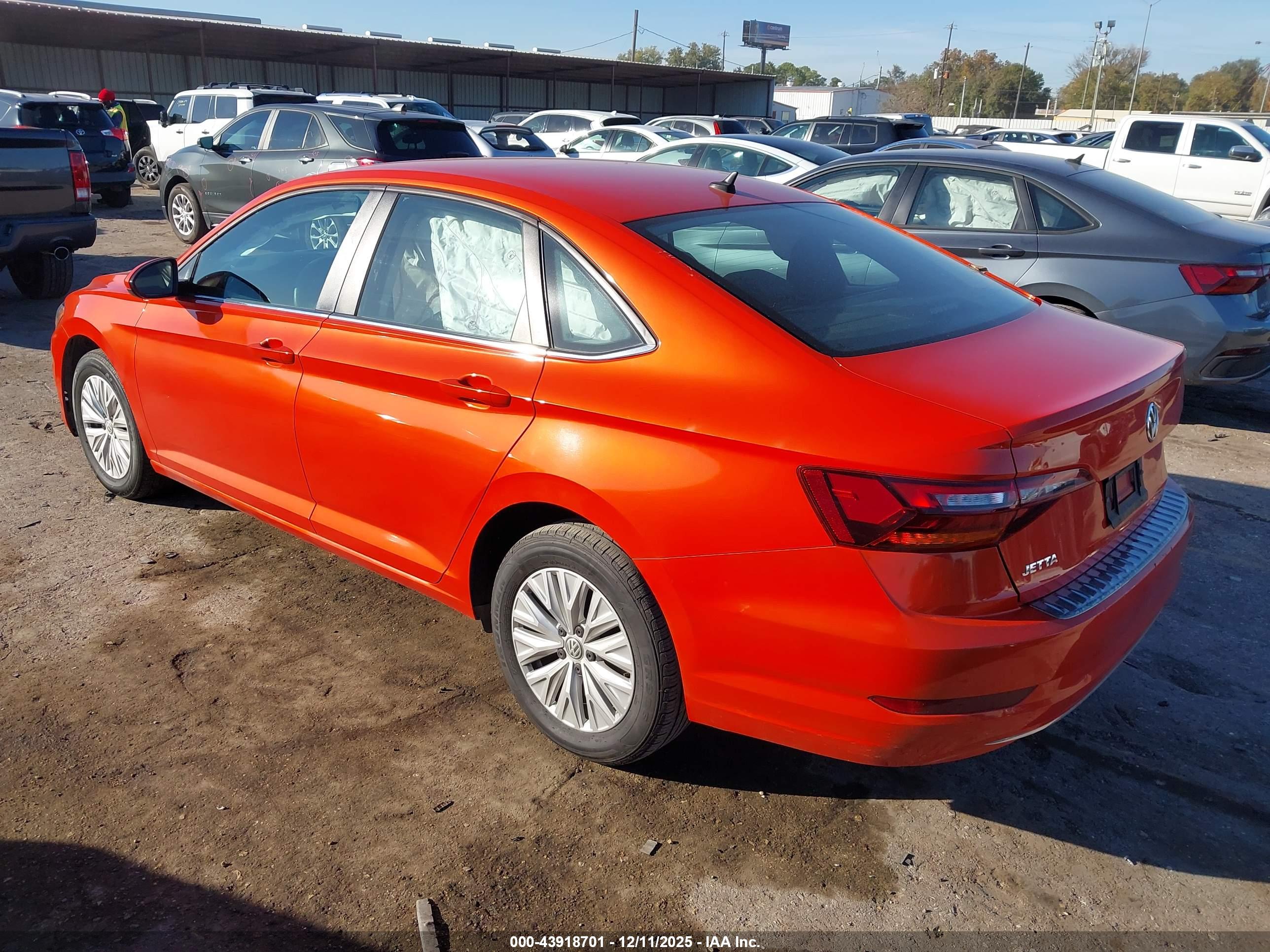 VOLKSWAGEN JETTA image 3