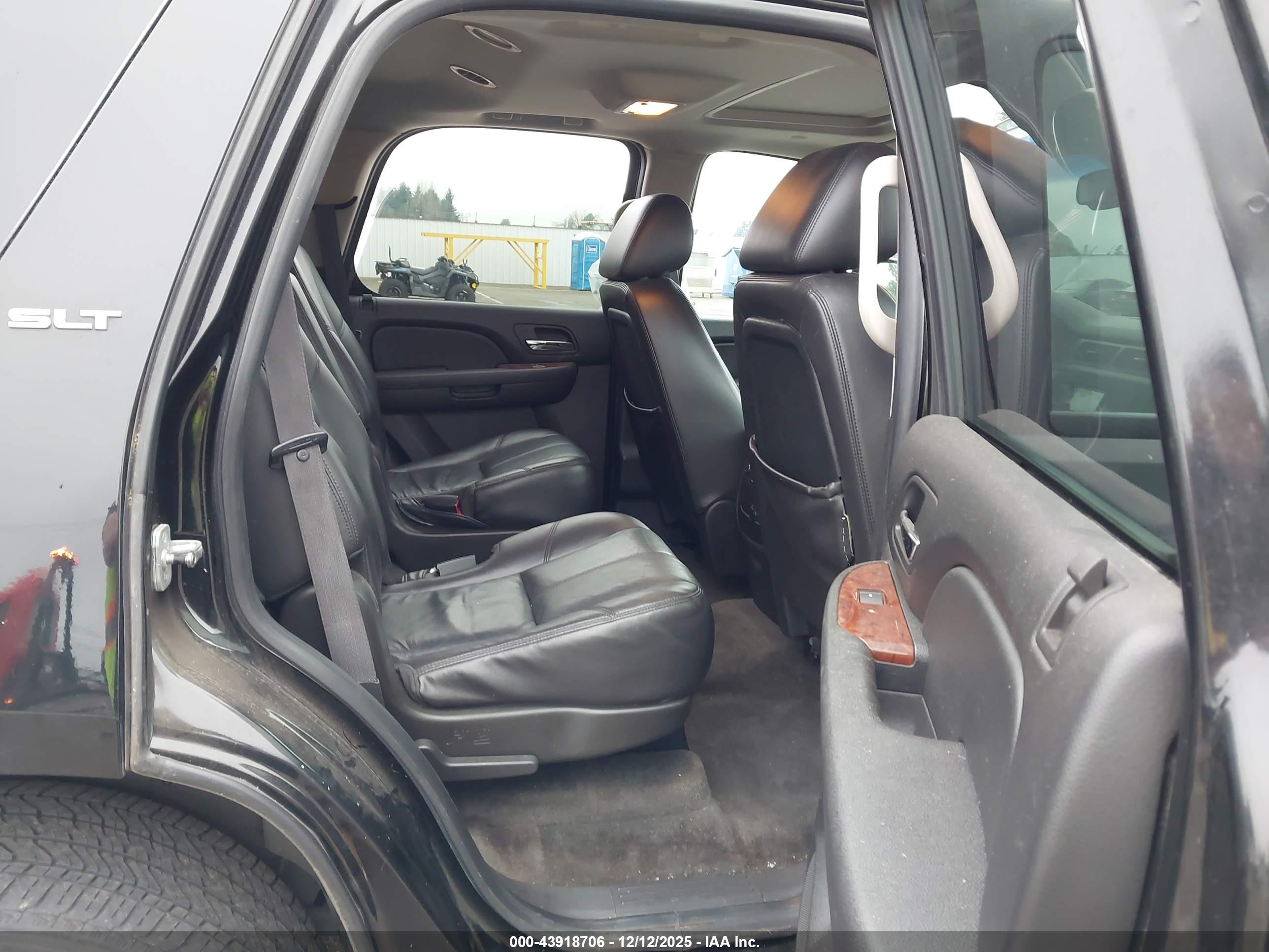 GMC YUKON image 8