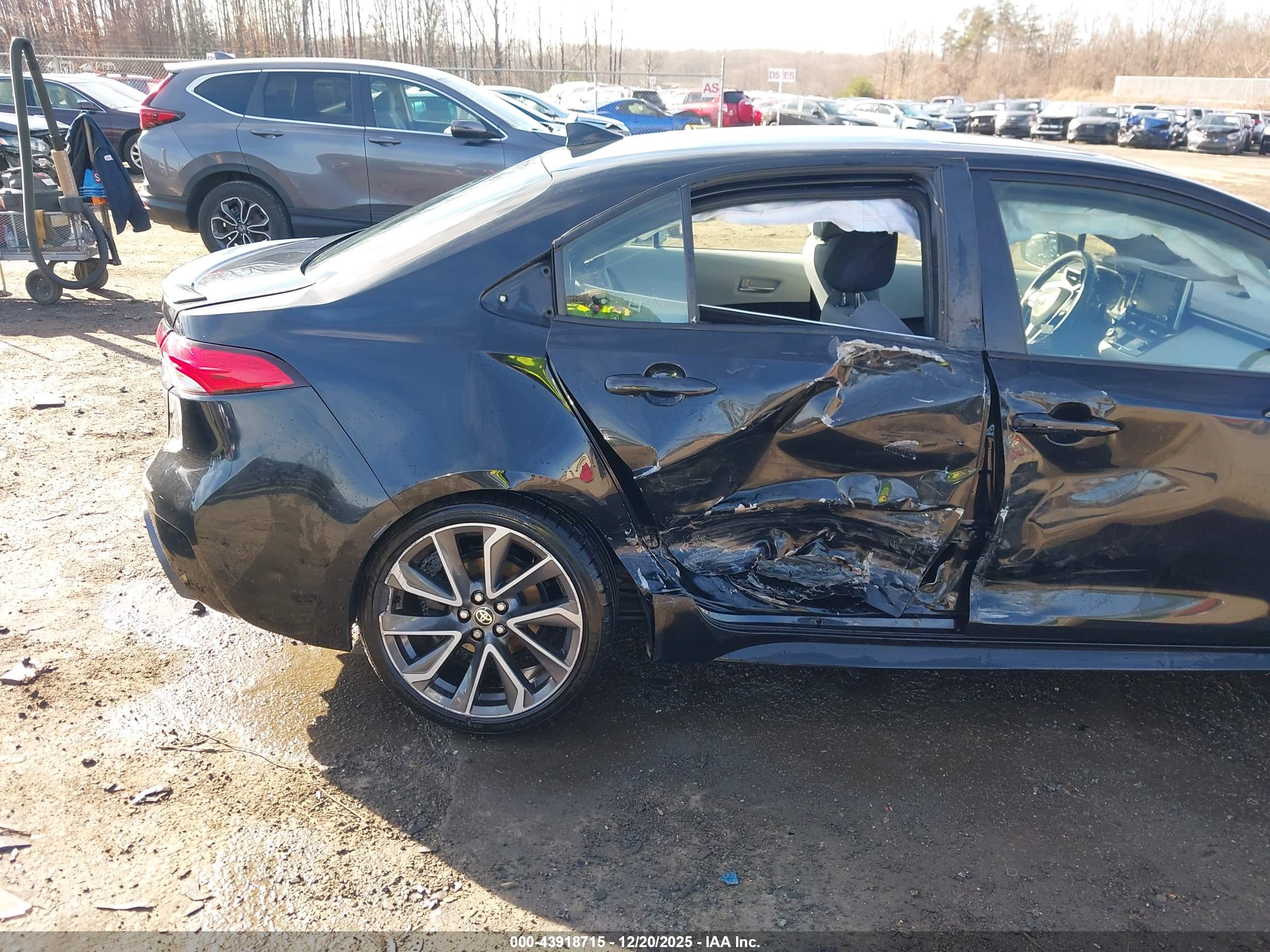 TOYOTA COROLLA image 6
