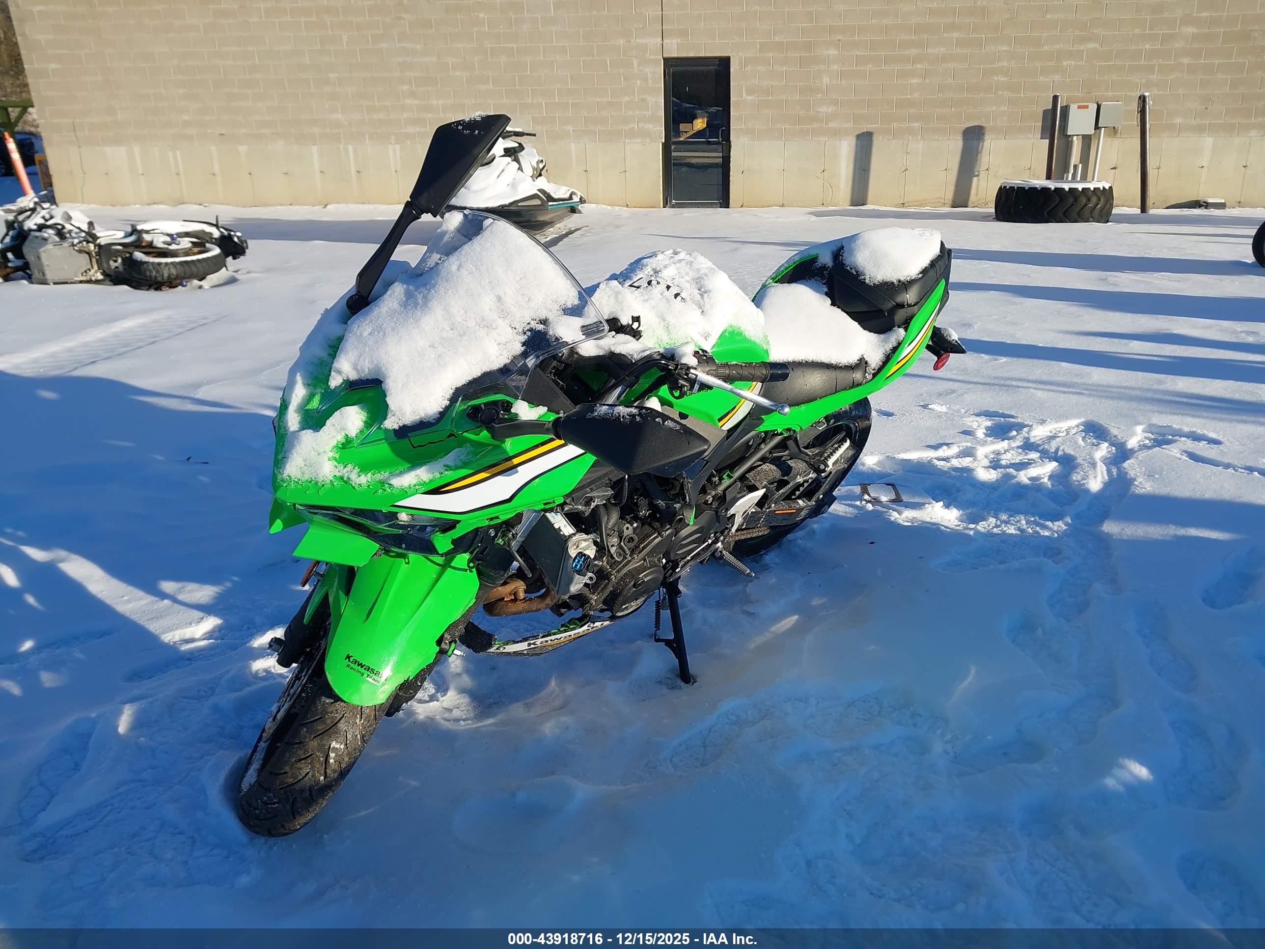 KAWASAKI EX500 image 2