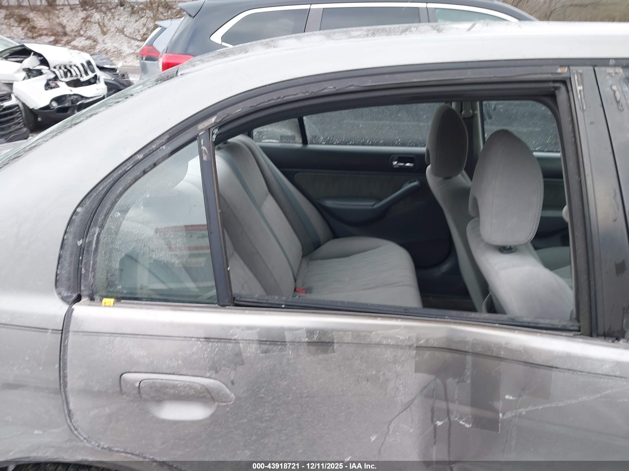 HONDA CIVIC image 8