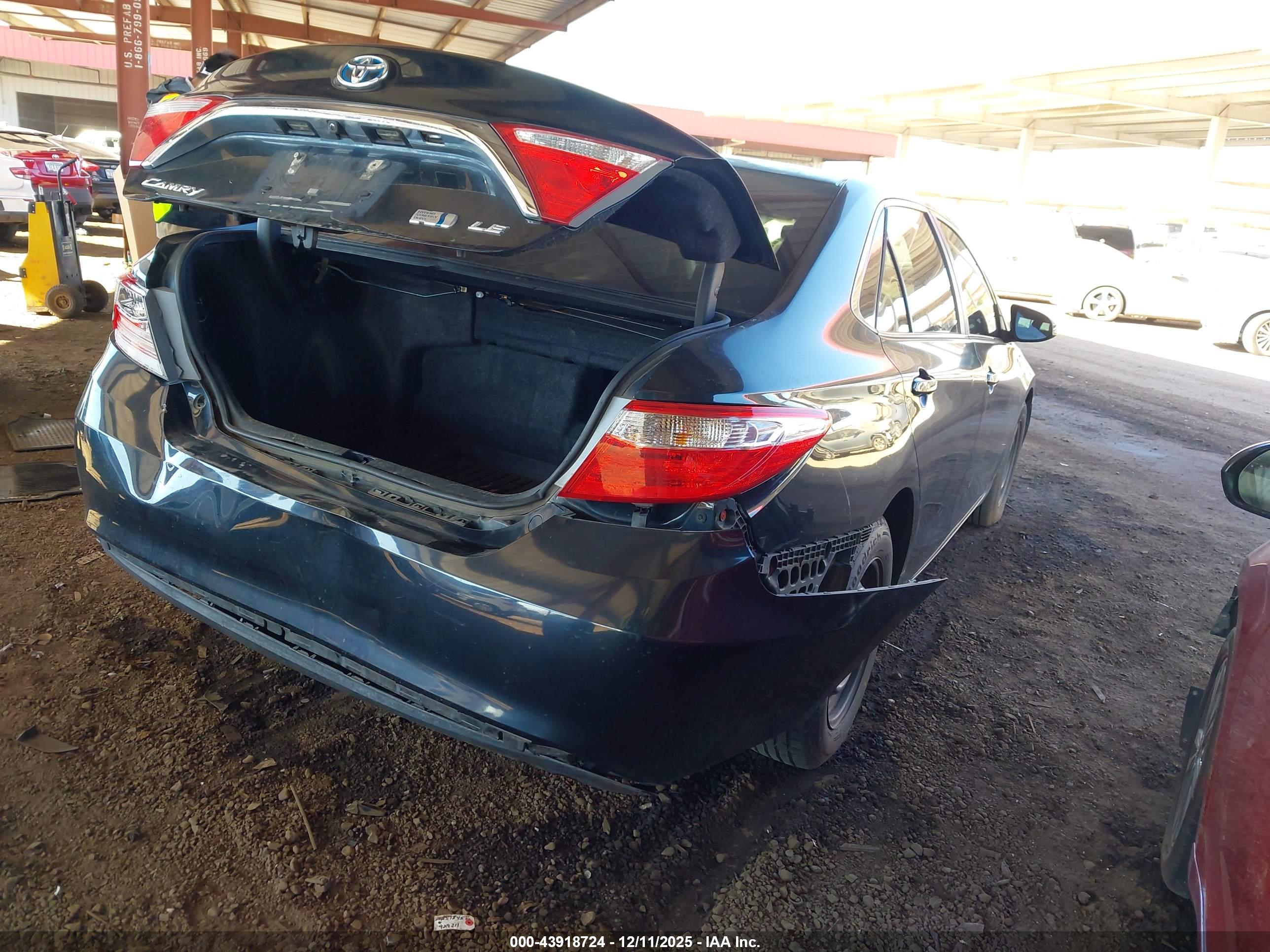 TOYOTA CAMRY image 4