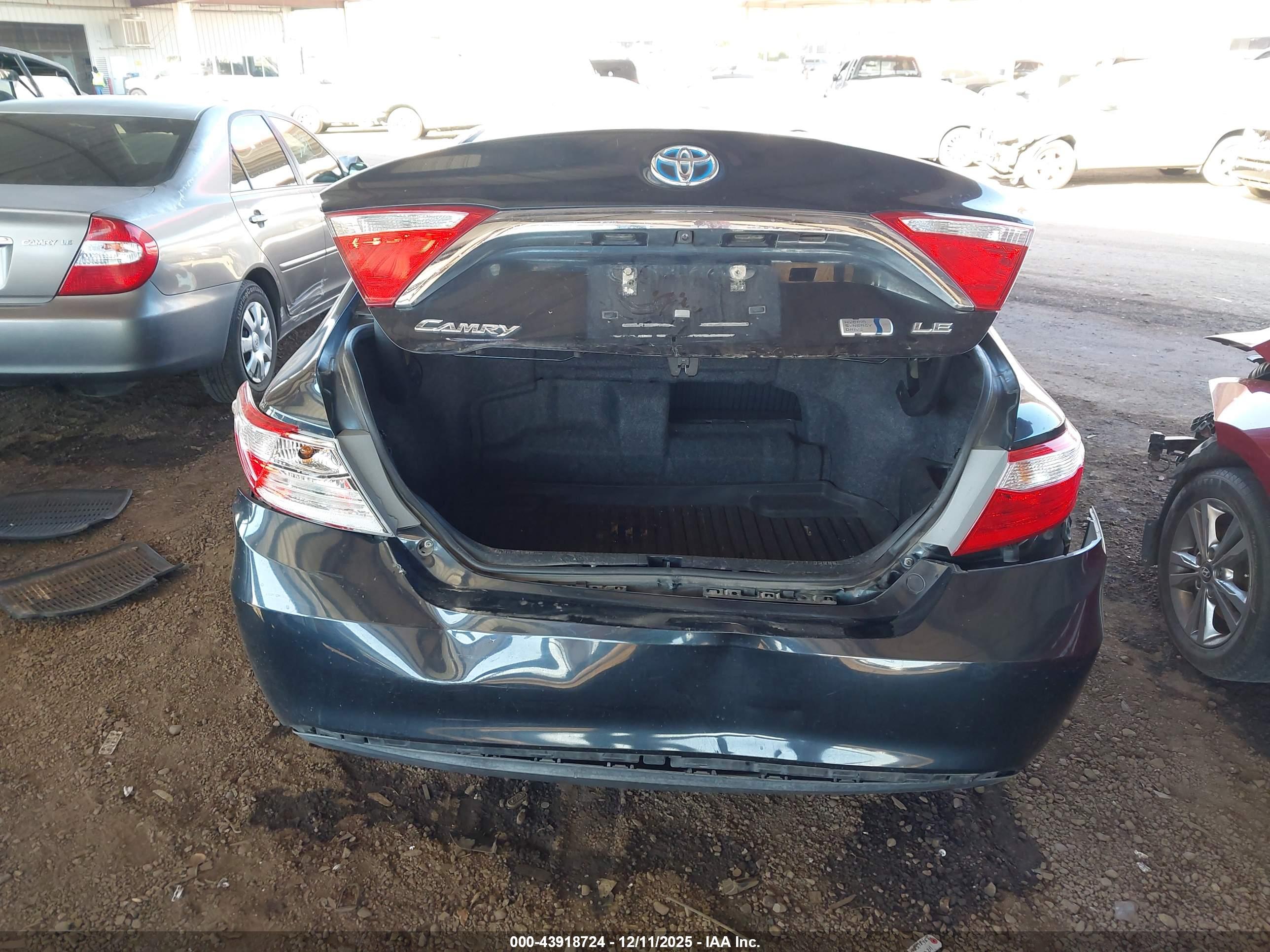 TOYOTA CAMRY image 6