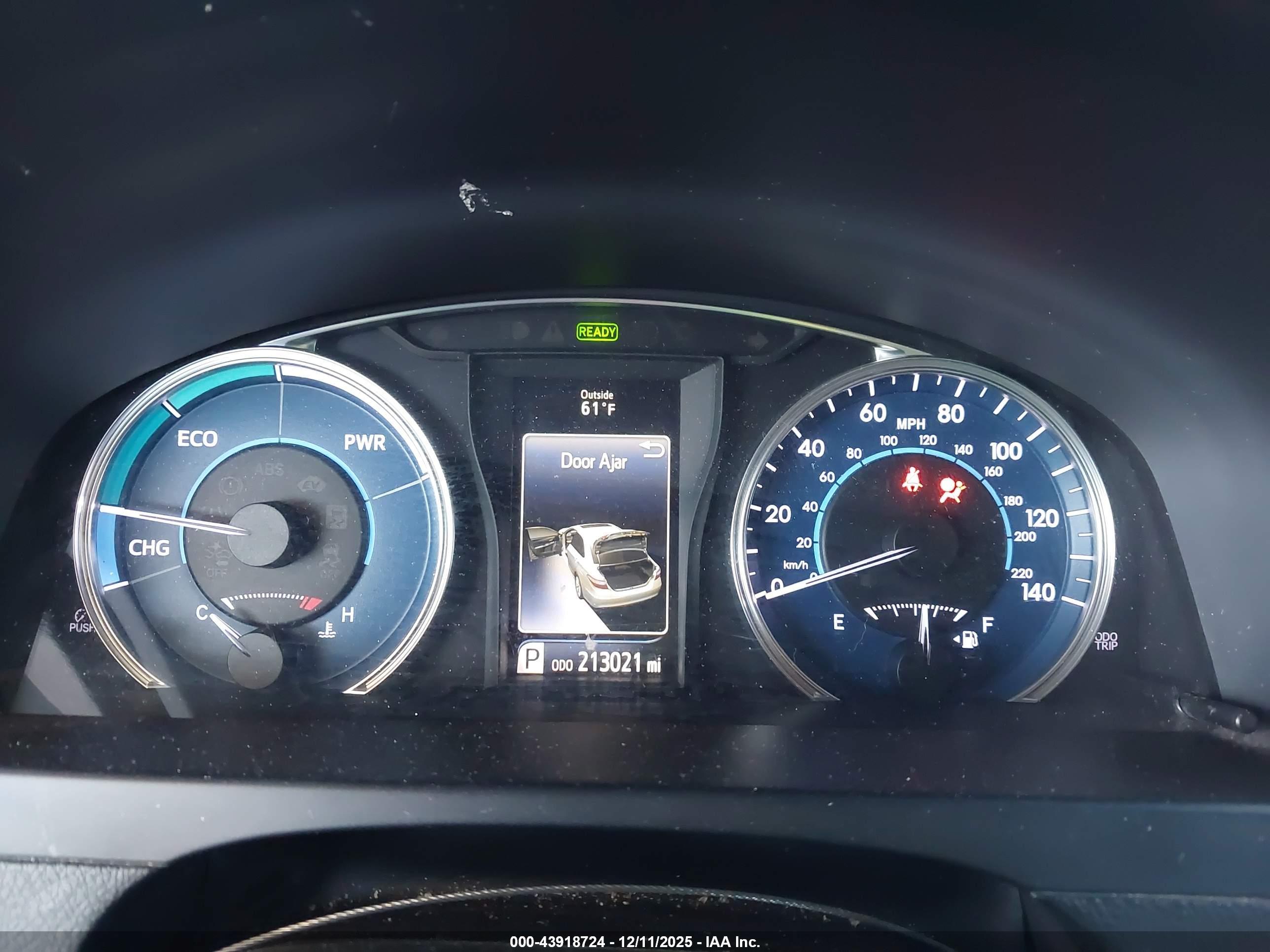 TOYOTA CAMRY image 7
