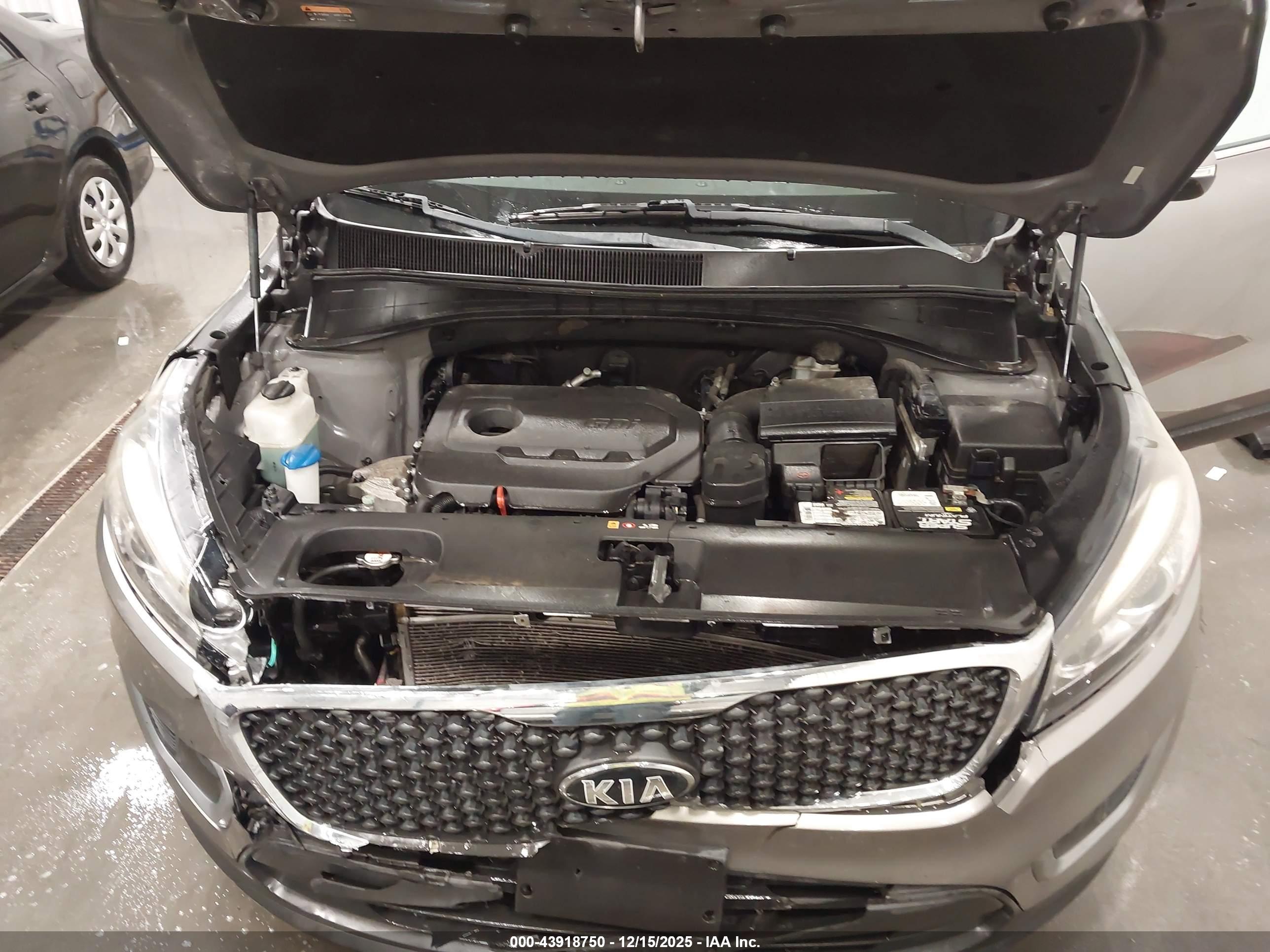 KIA SORENTO image 10