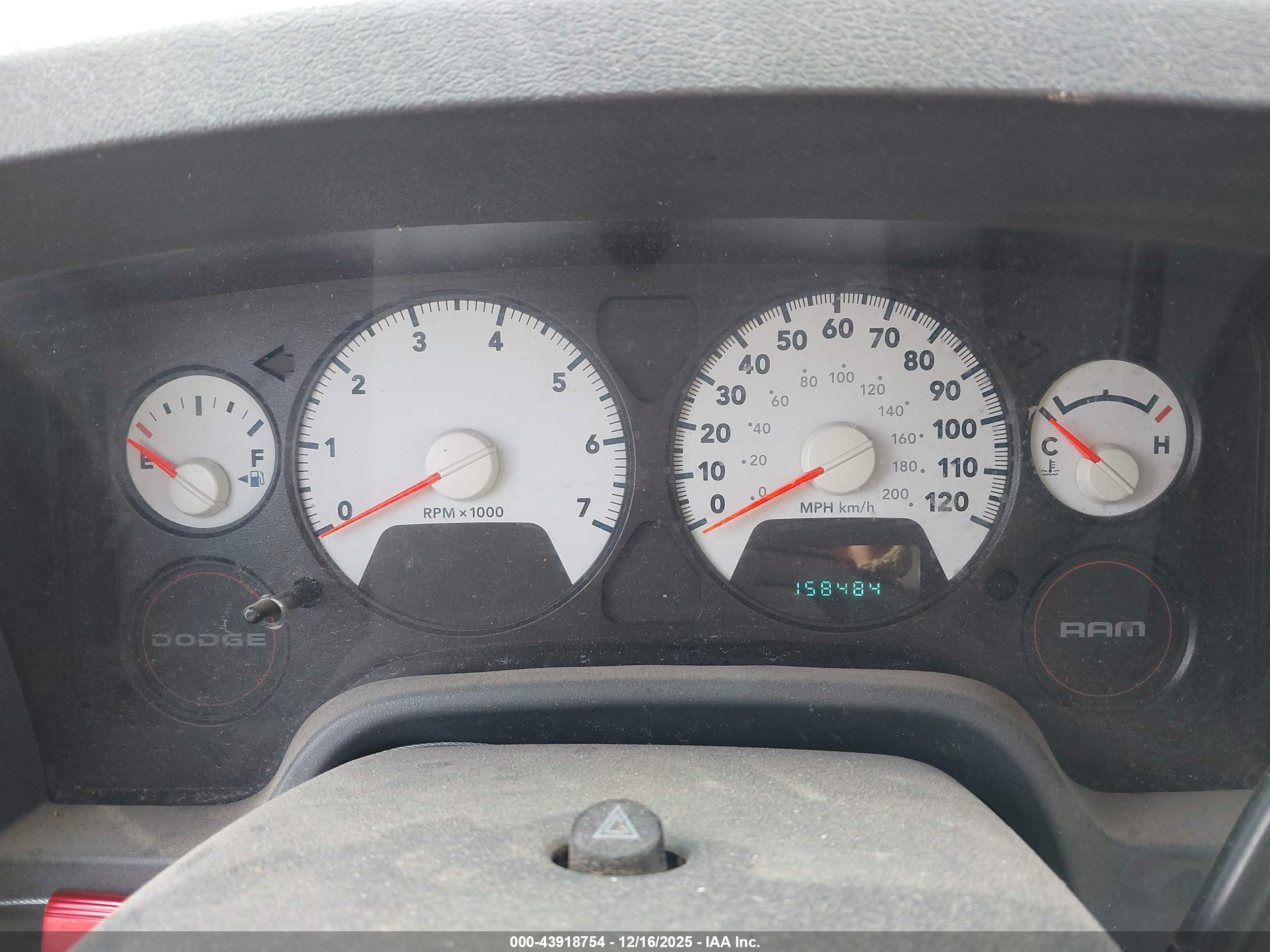 DODGE RAM image 7