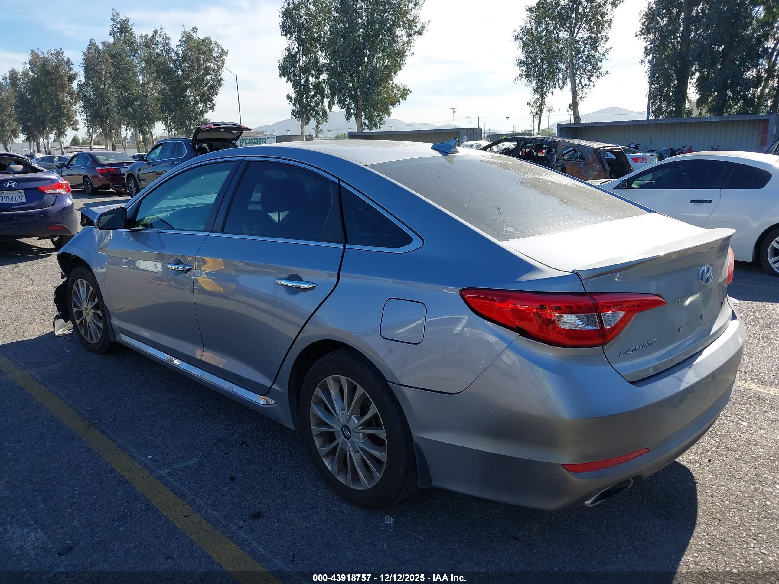 HYUNDAI SONATA image 3