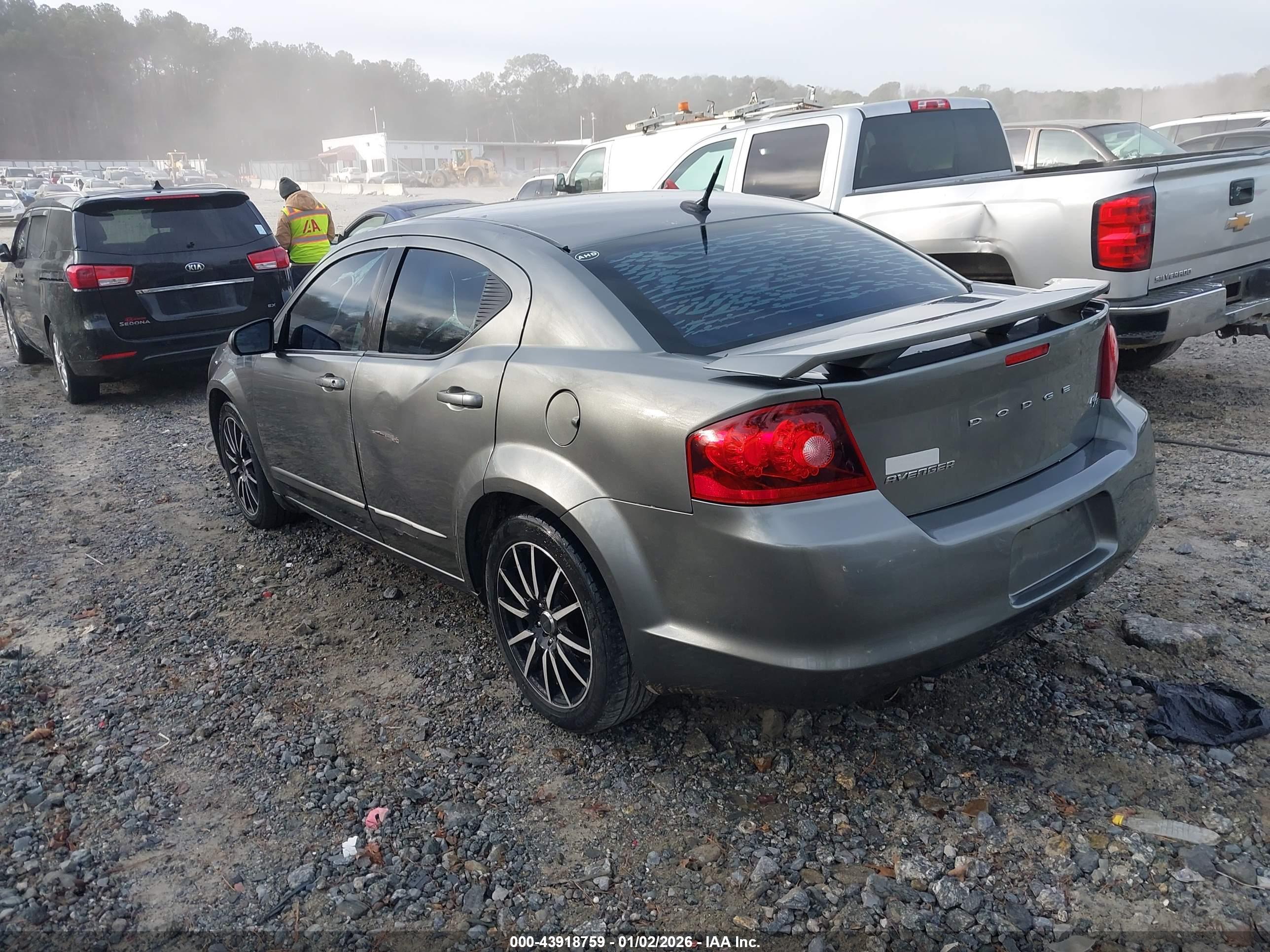 DODGE AVENGER image 3