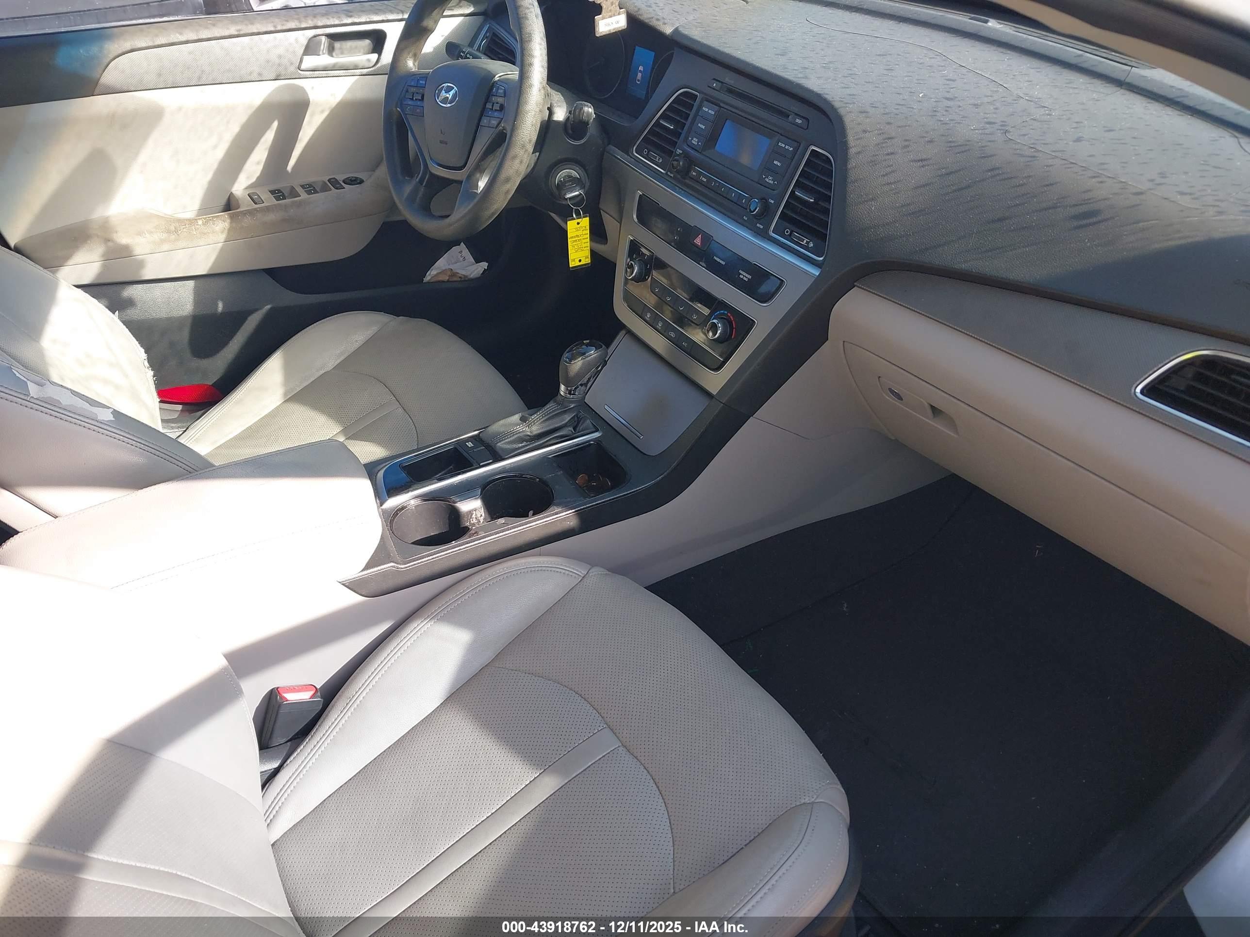 HYUNDAI SONATA image 5