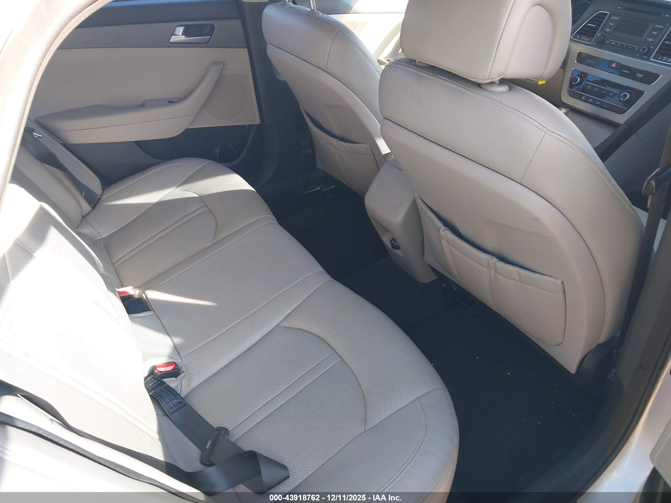 HYUNDAI SONATA image 8