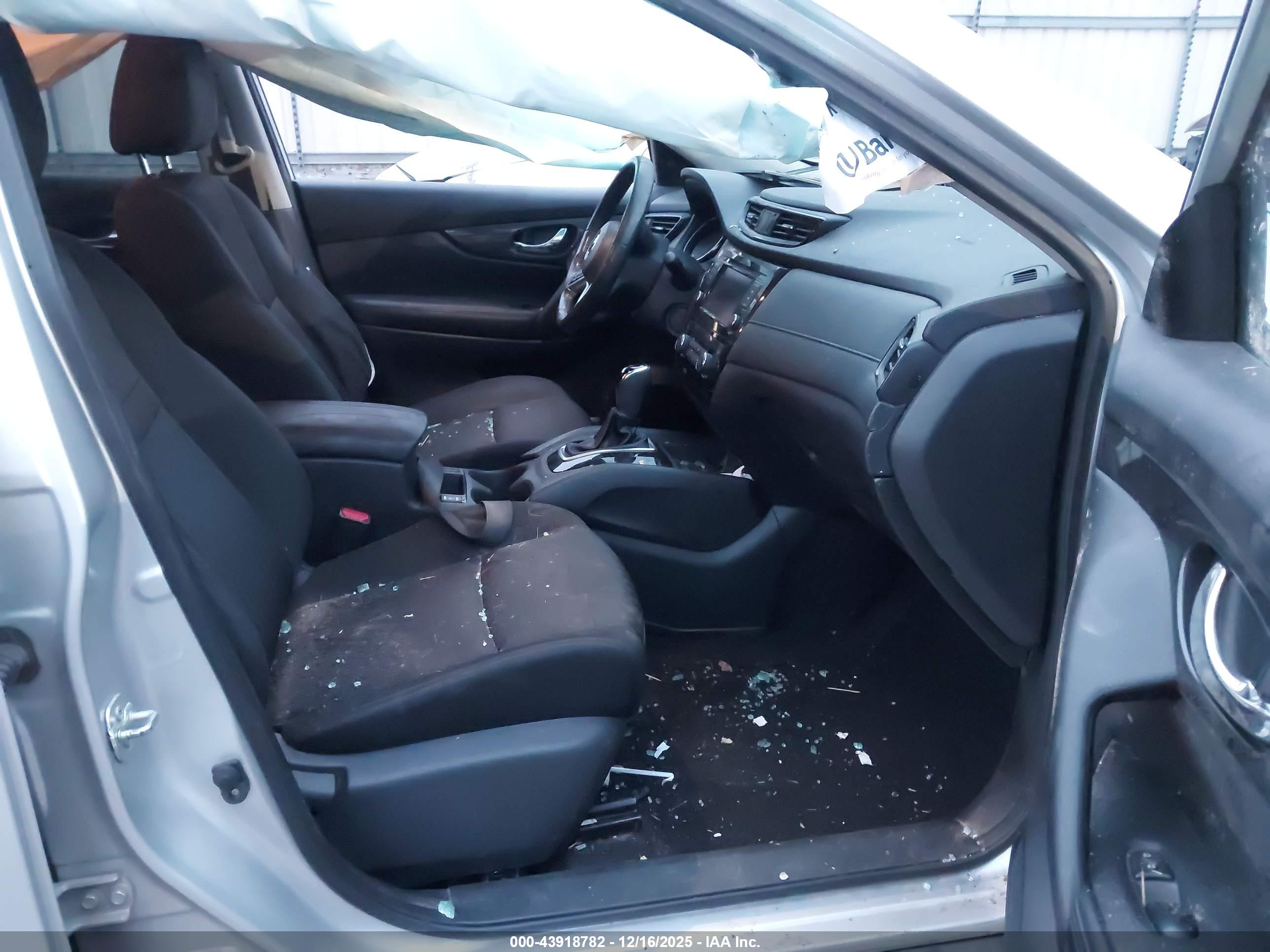 NISSAN ROGUE image 5