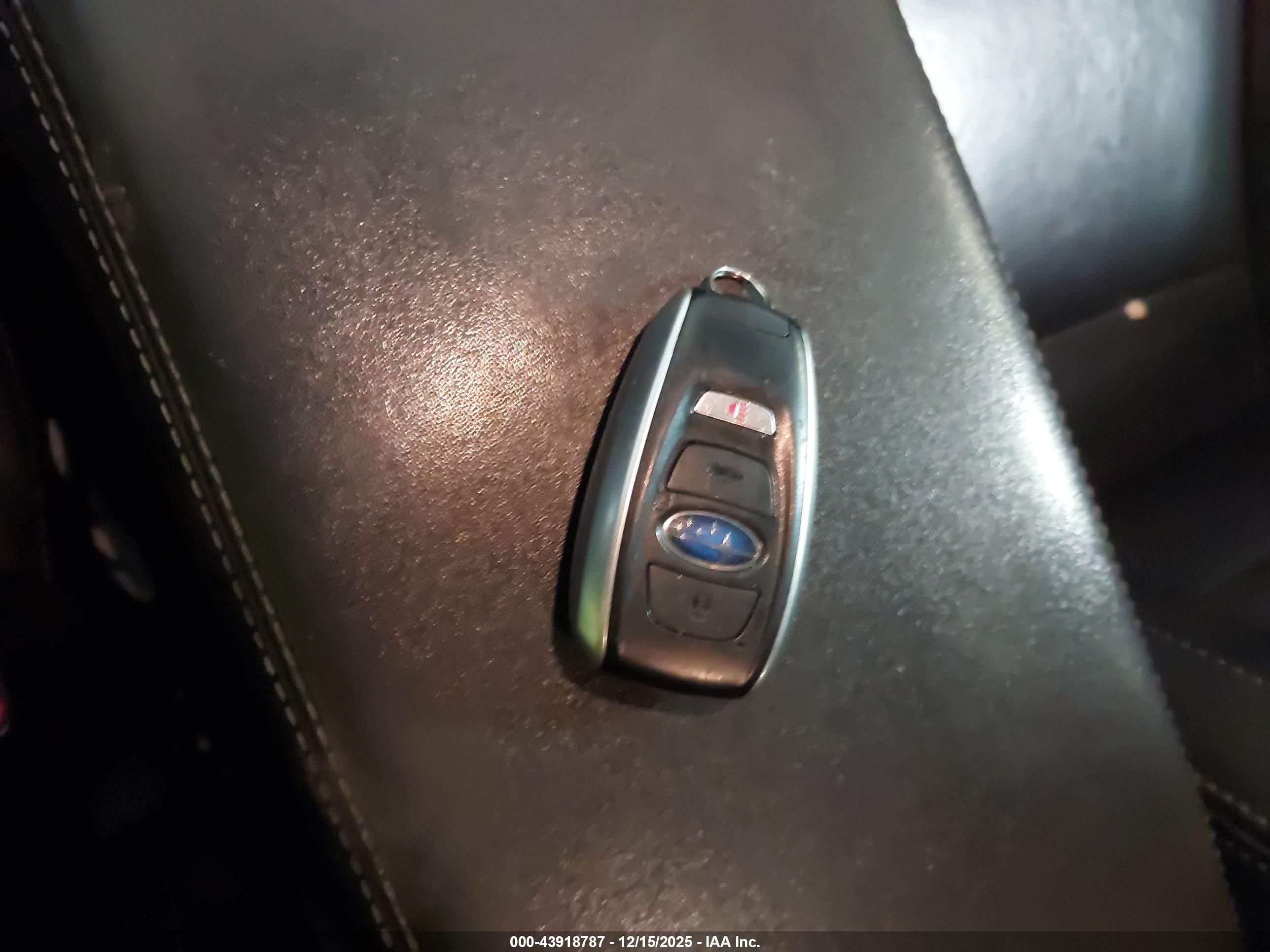 SUBARU OUTBACK image 11