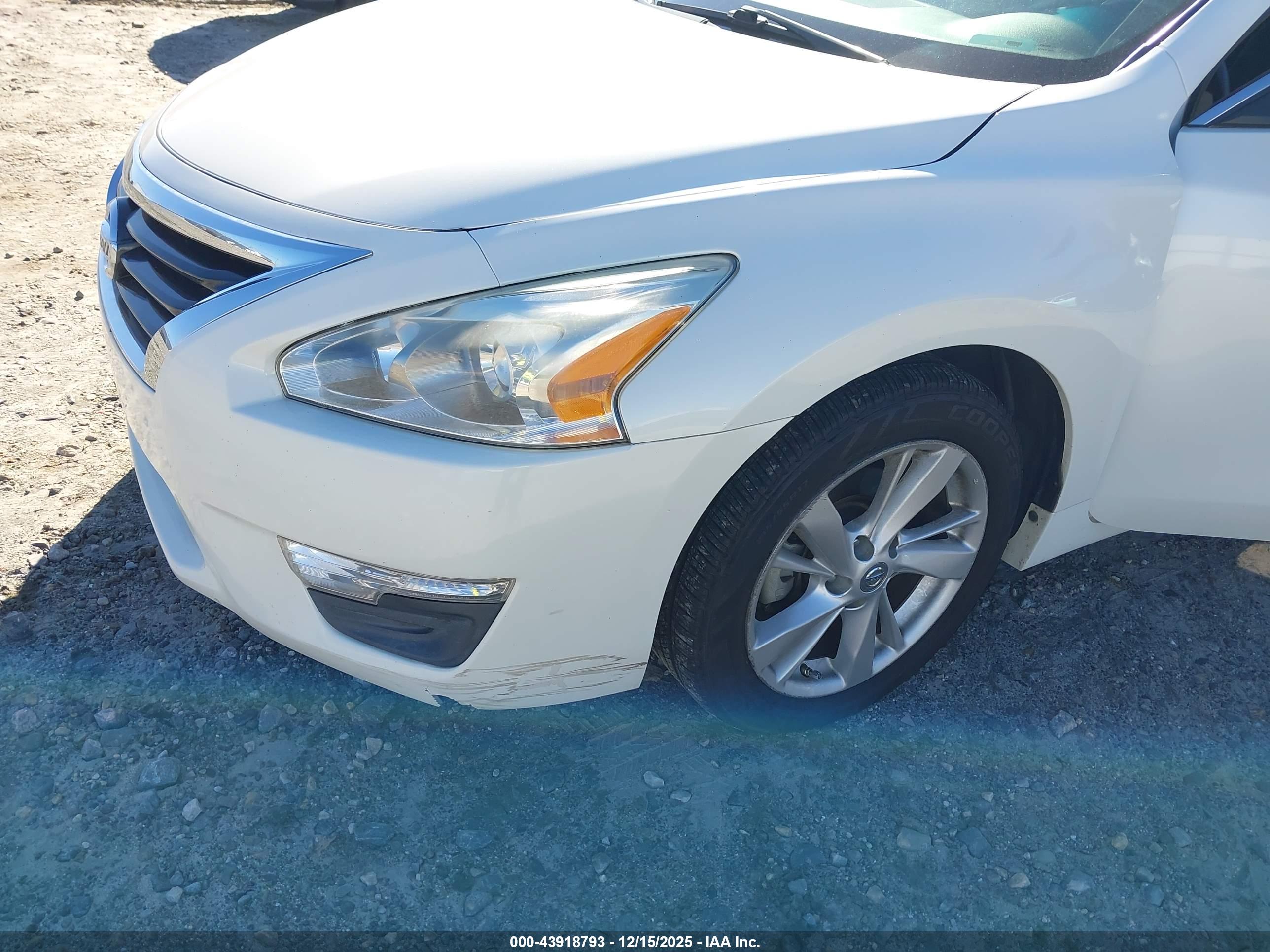 NISSAN ALTIMA image 6