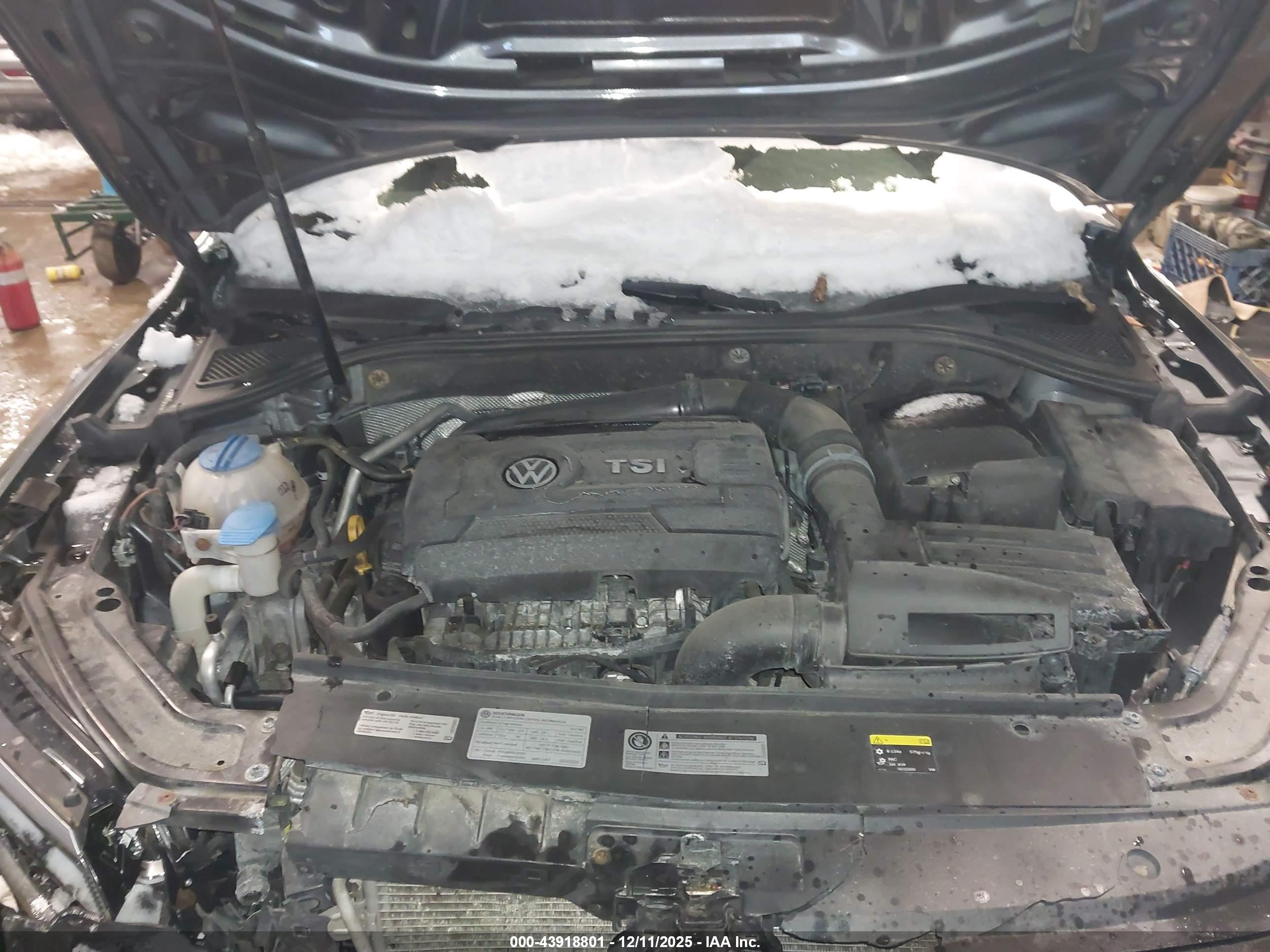 VOLKSWAGEN PASSAT image 10