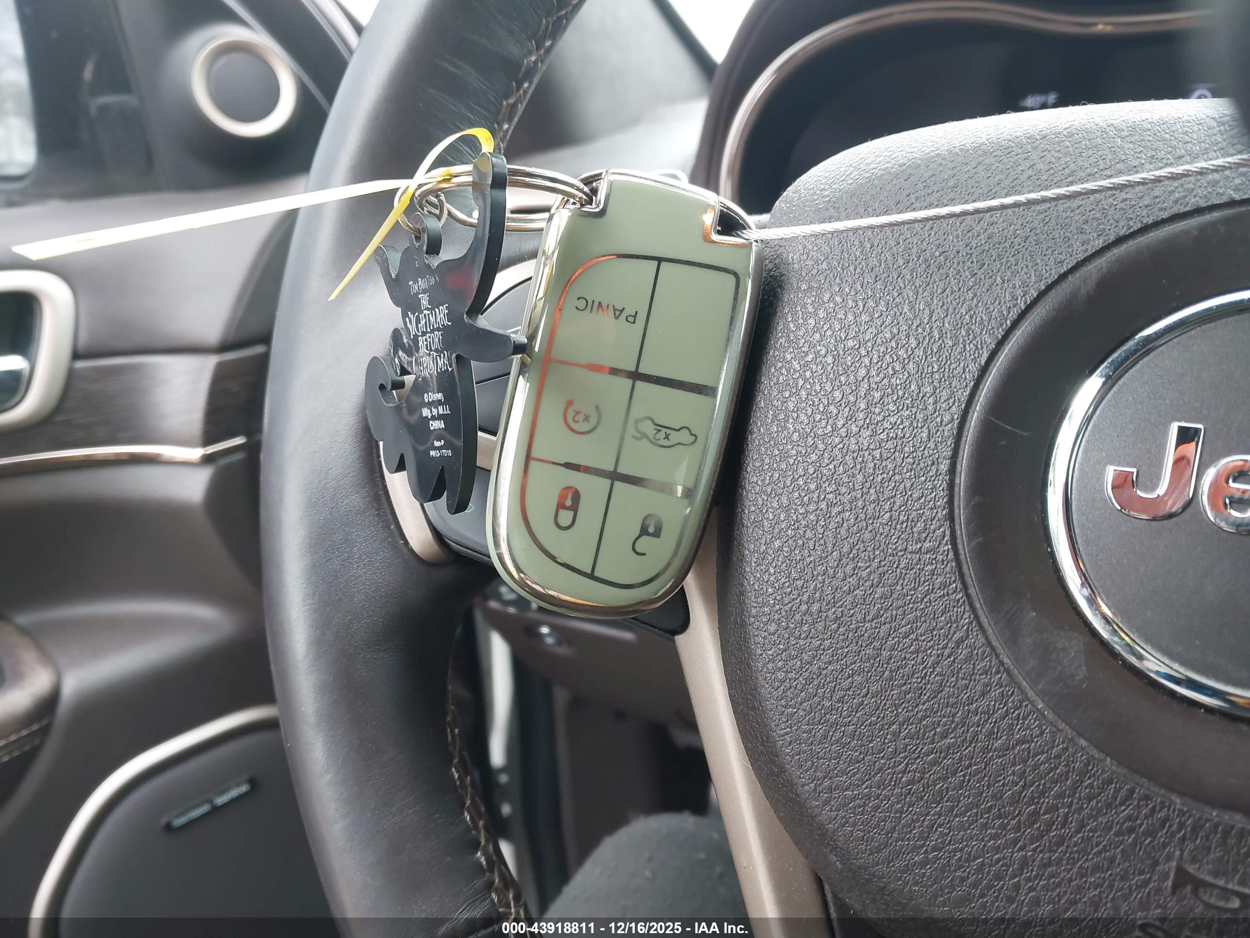 JEEP GRAND image 11