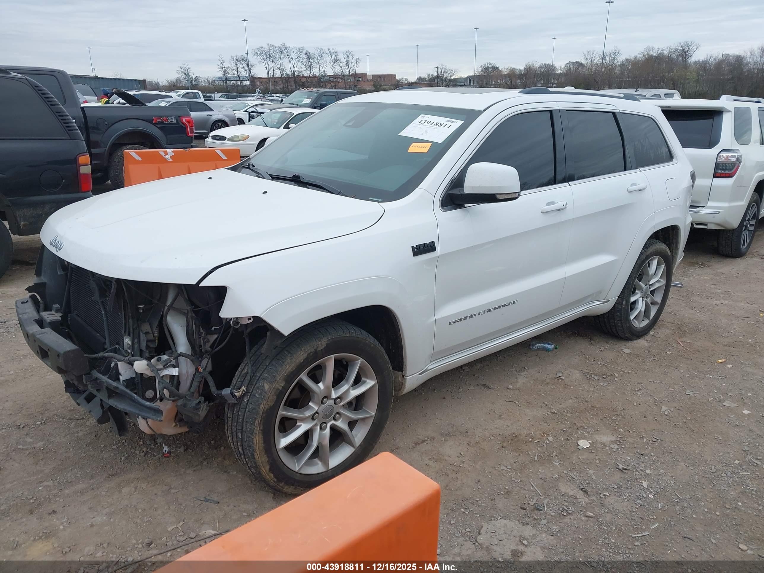 JEEP GRAND image 2