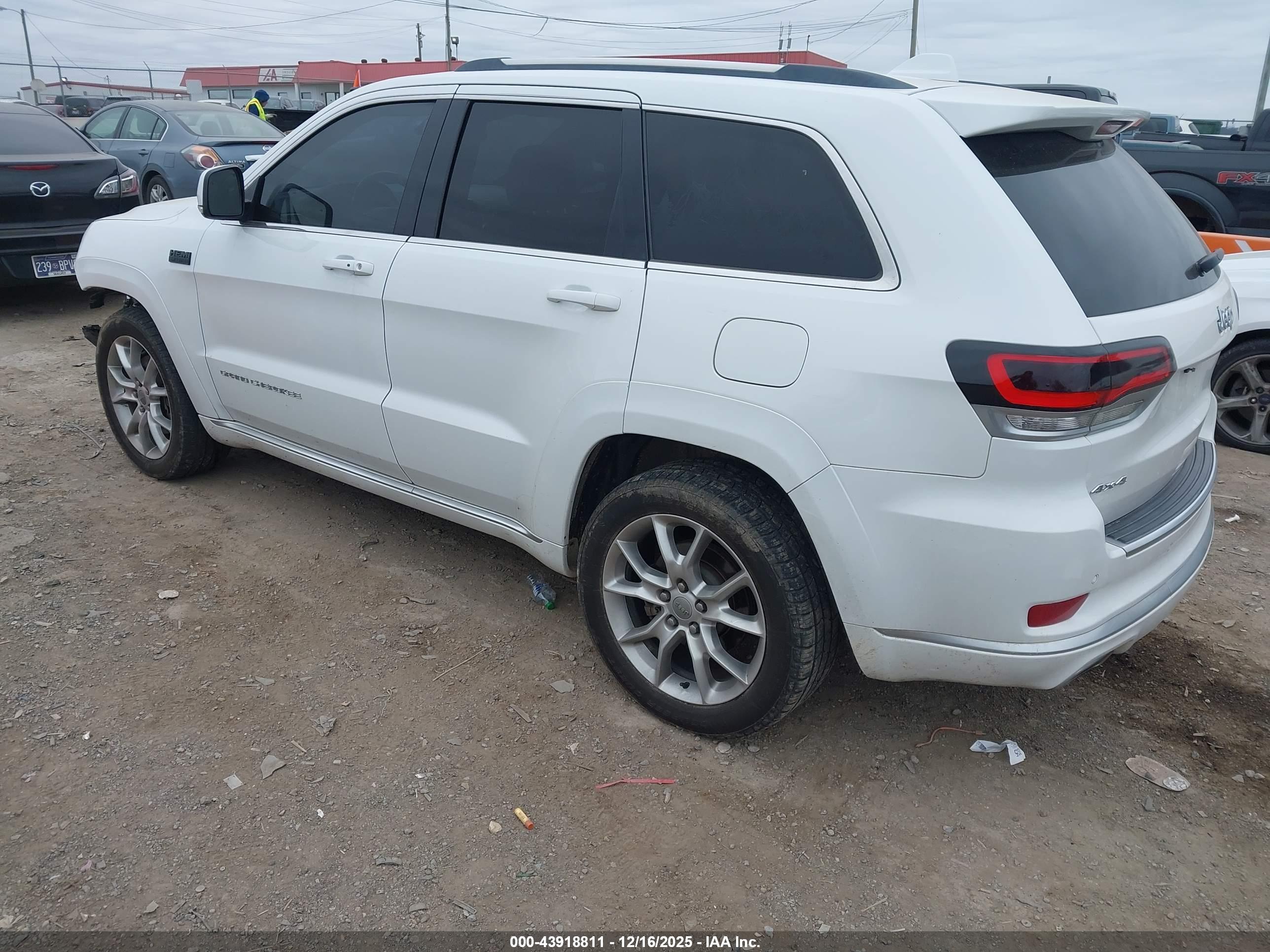 JEEP GRAND image 3