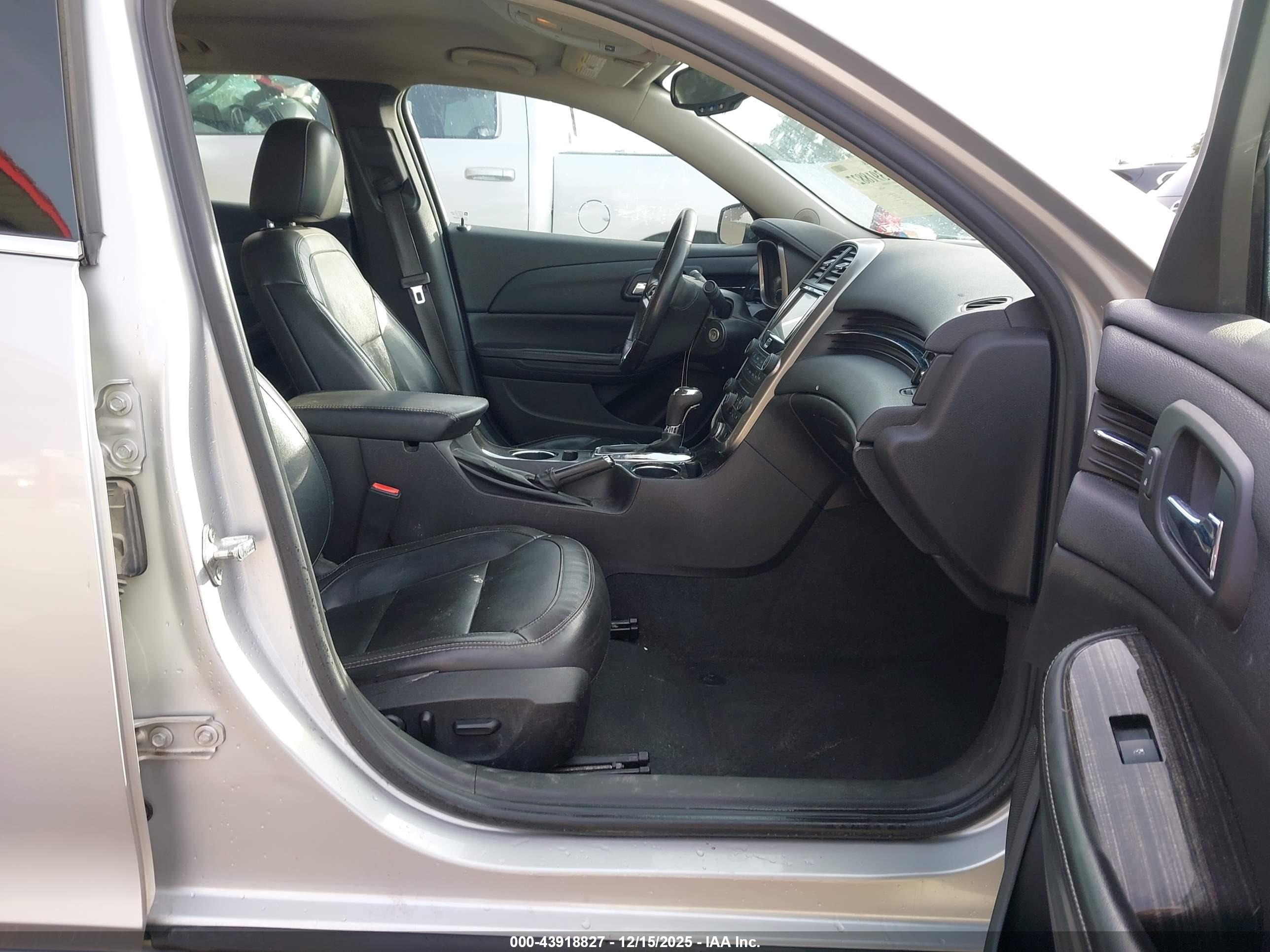 CHEVROLET MALIBU image 5
