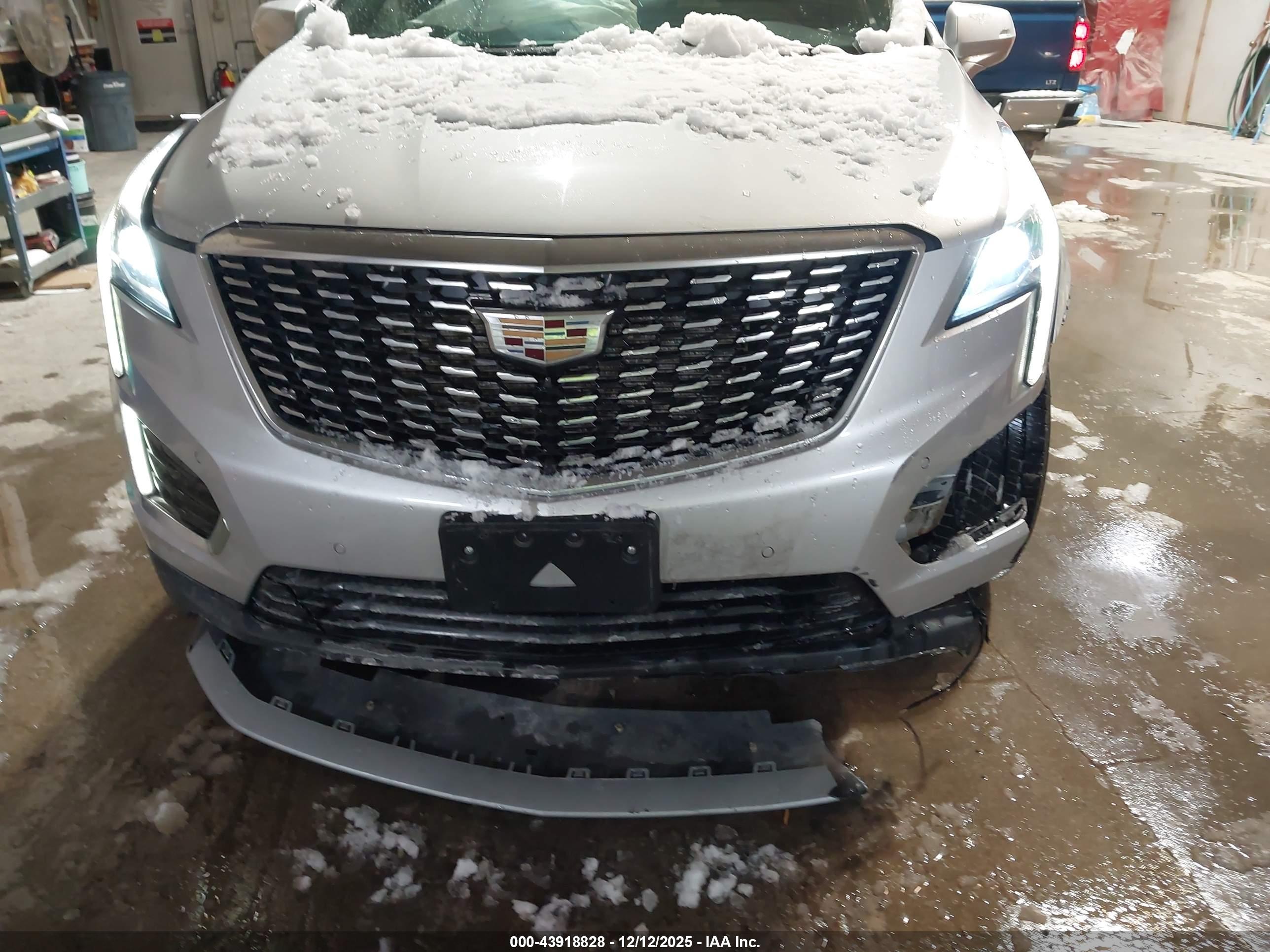 CADILLAC XT5 image 6