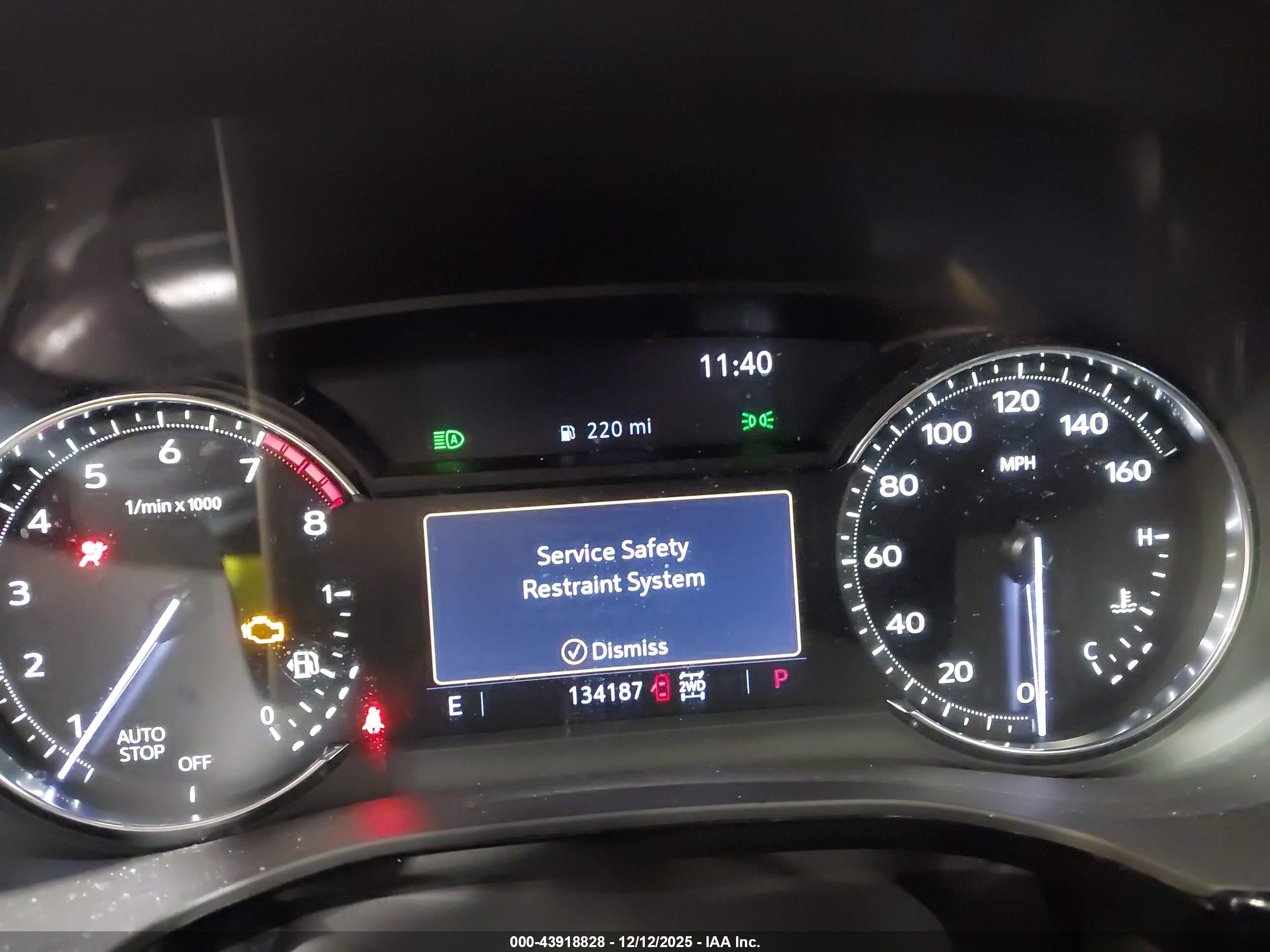 CADILLAC XT5 image 7