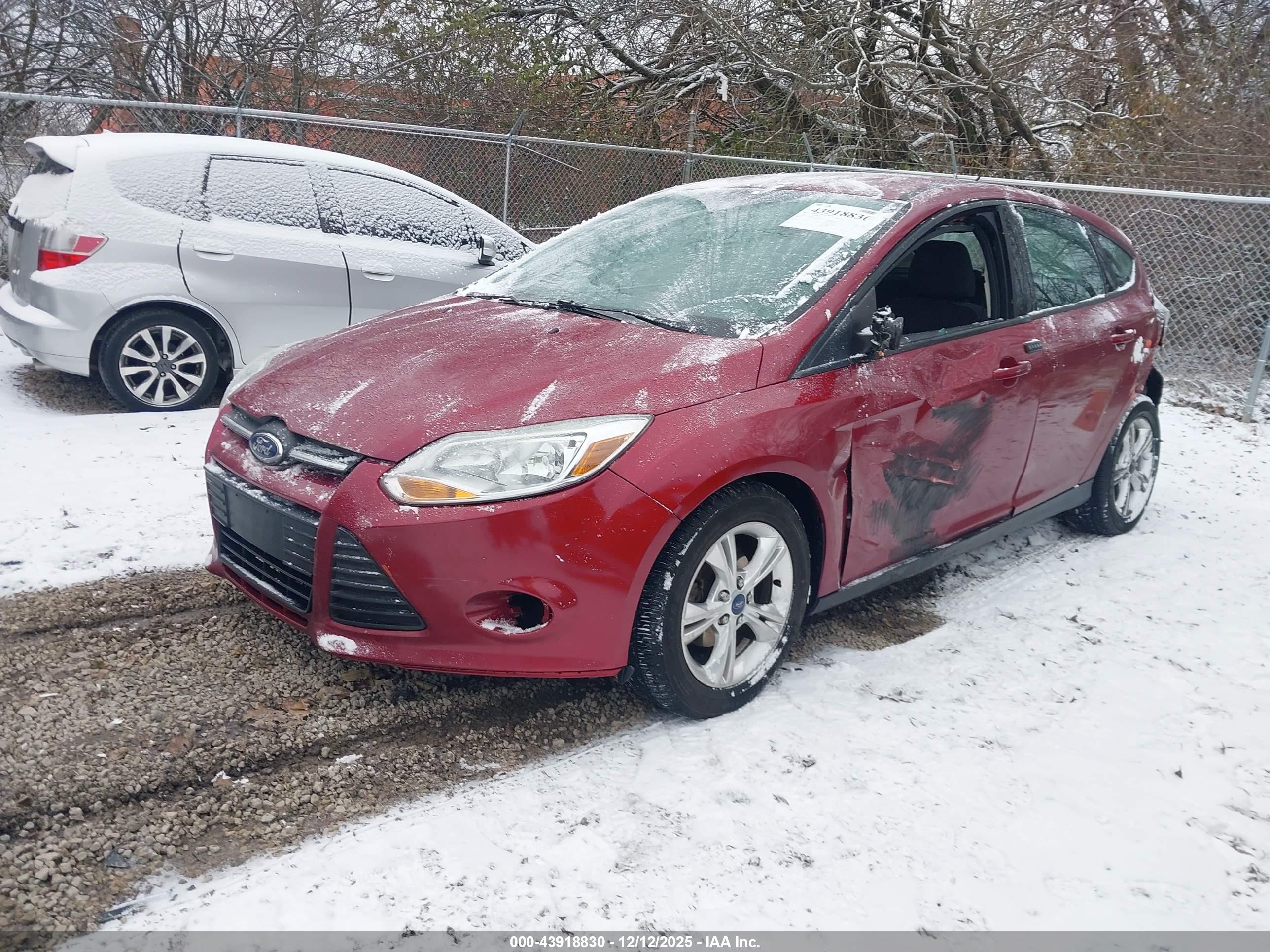 FORD FOCUS image 2