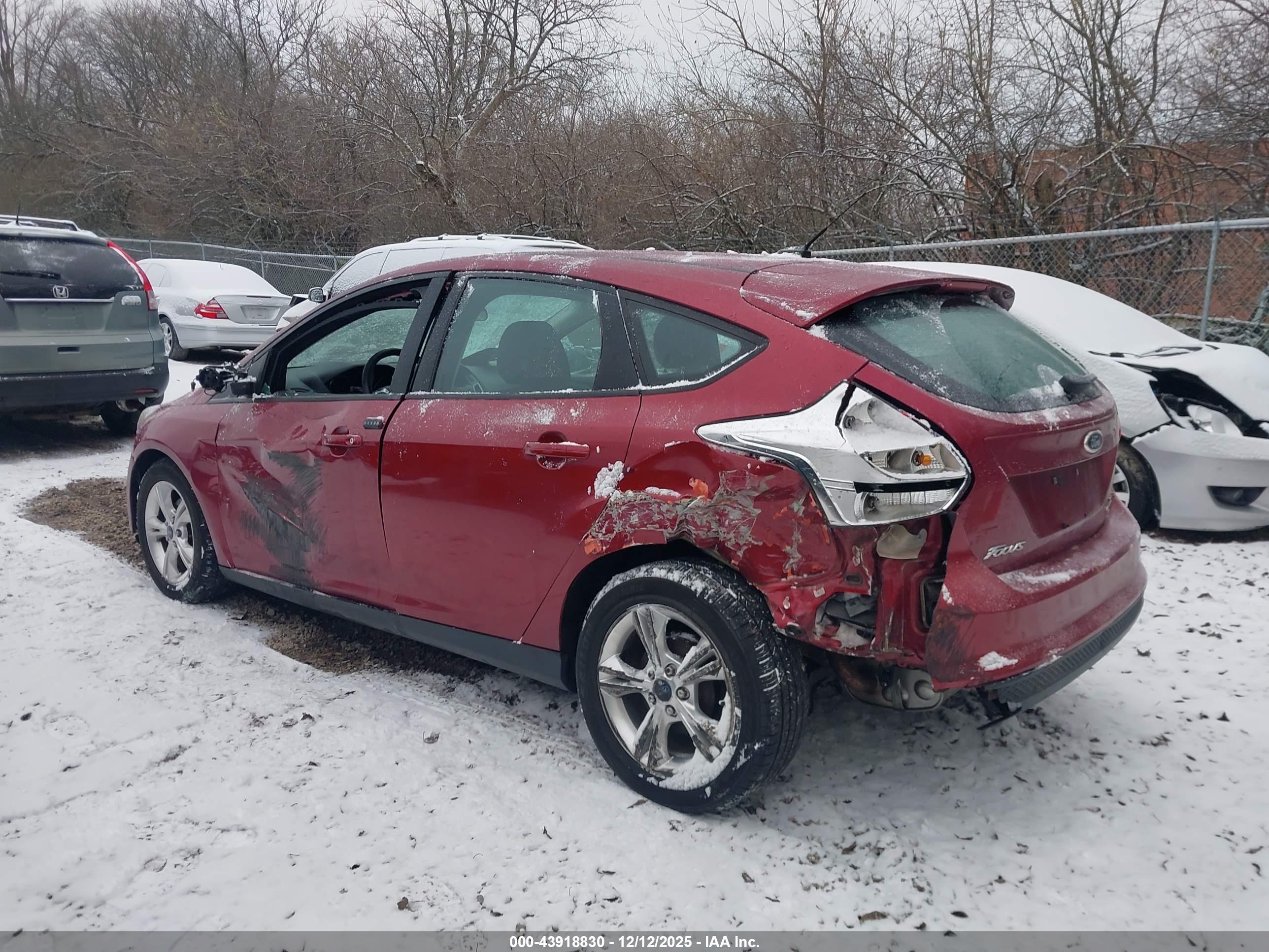 FORD FOCUS image 3