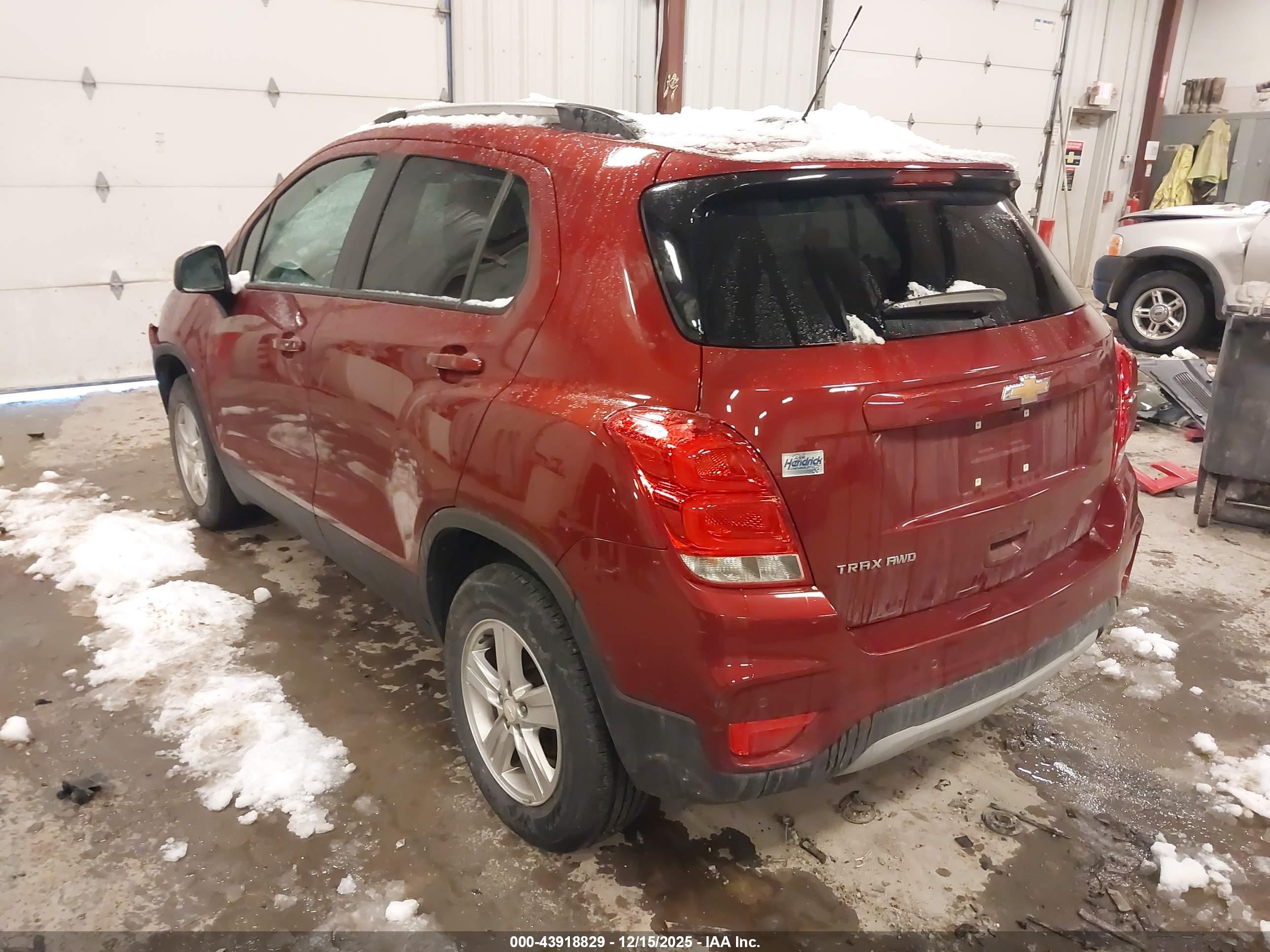 CHEVROLET TRAX image 3
