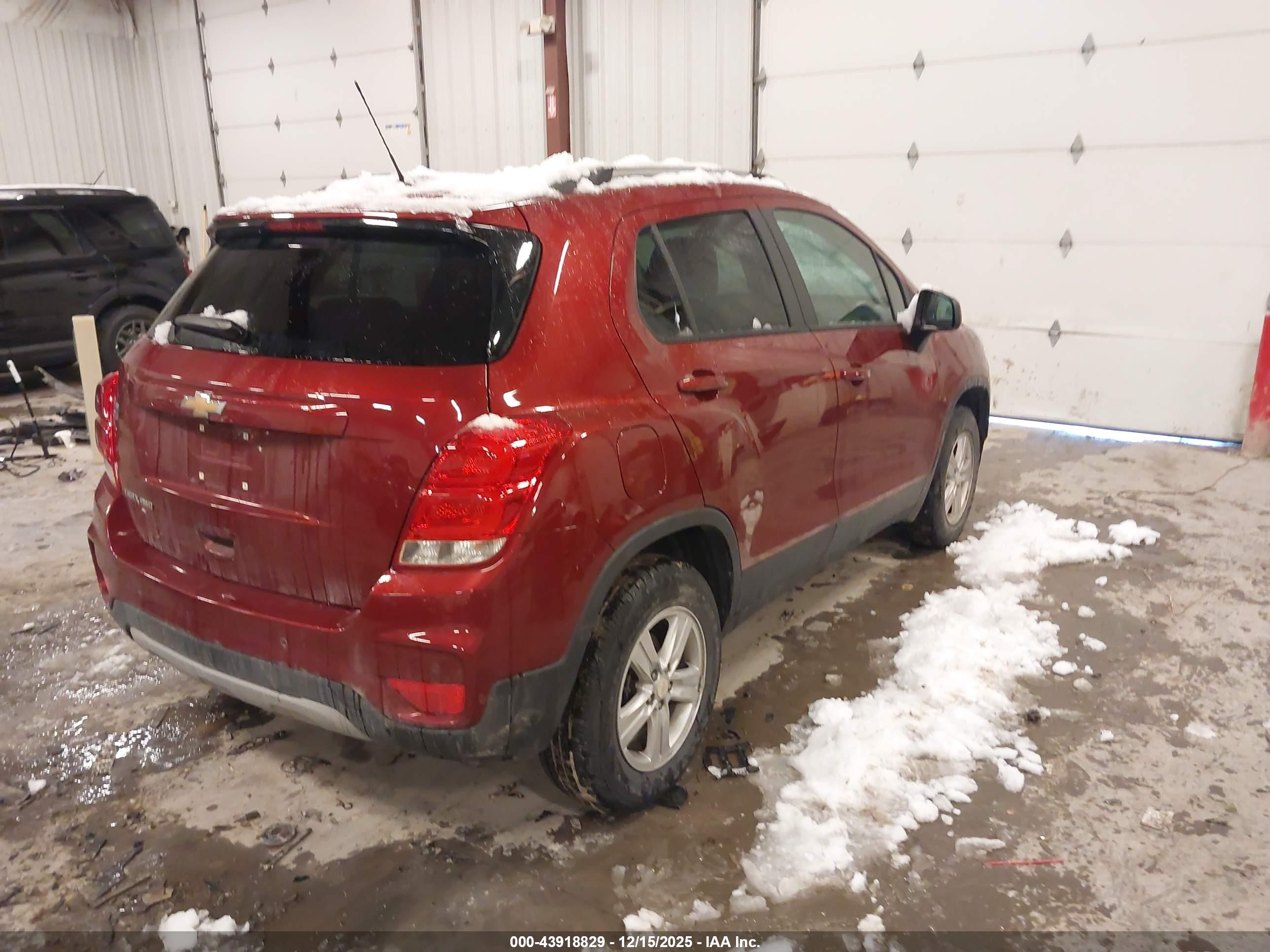 CHEVROLET TRAX image 4