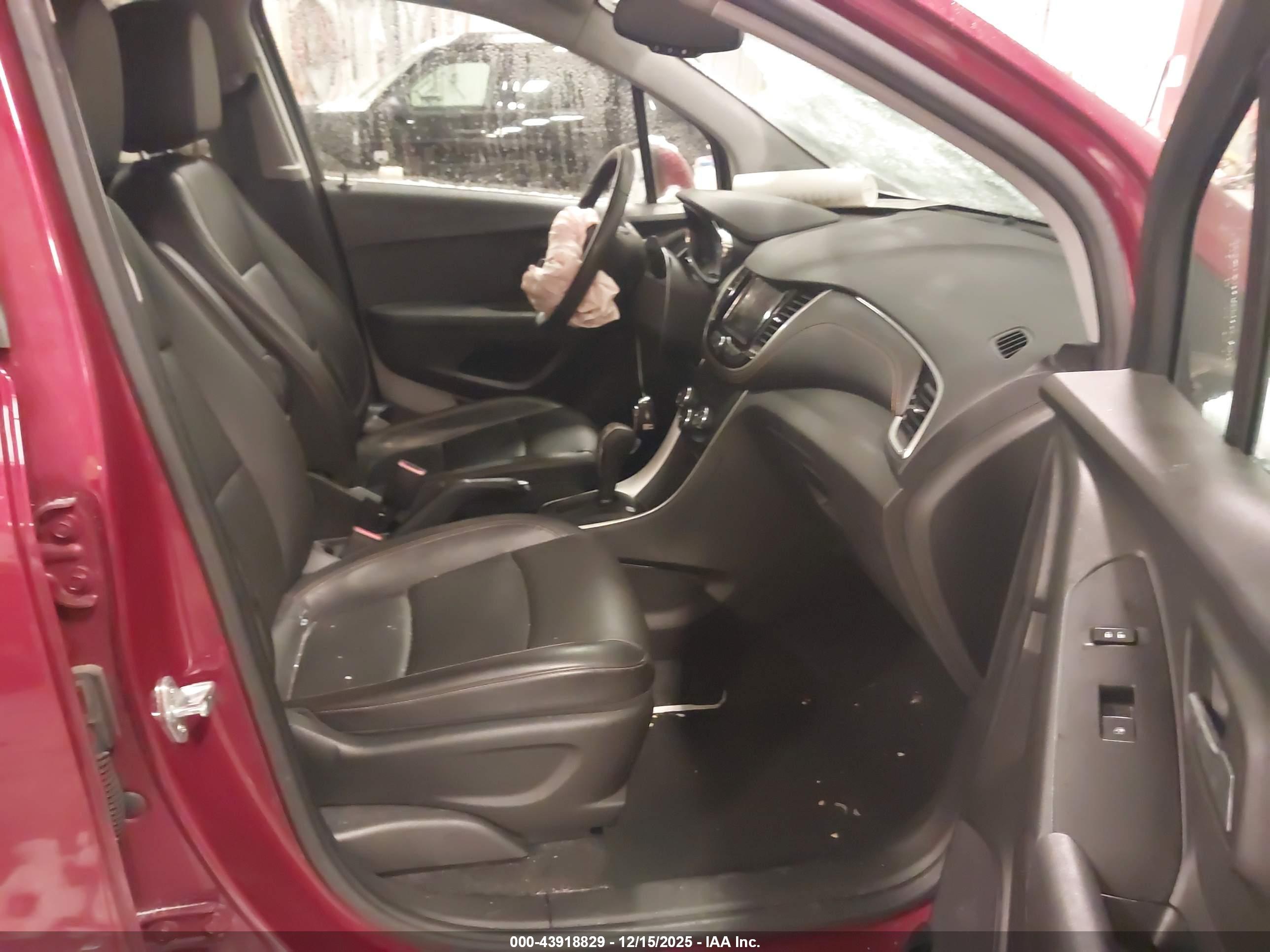 CHEVROLET TRAX image 5