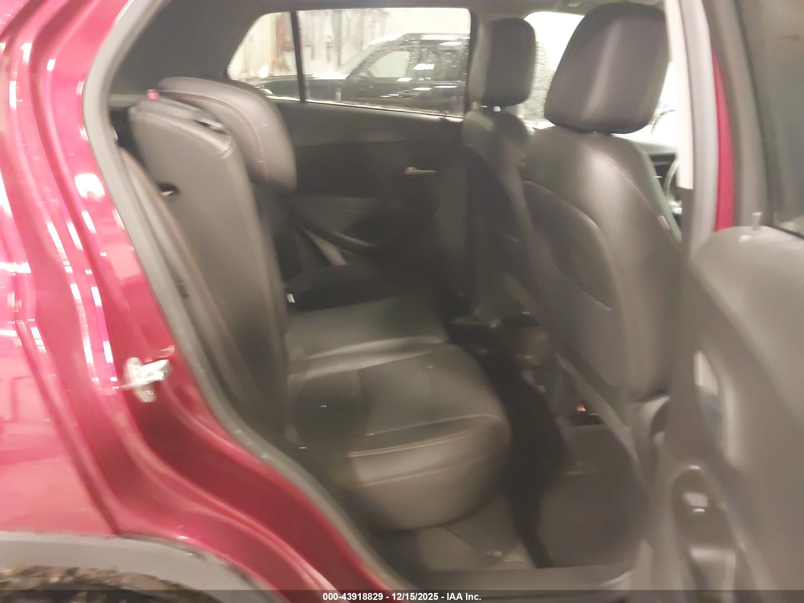CHEVROLET TRAX image 8