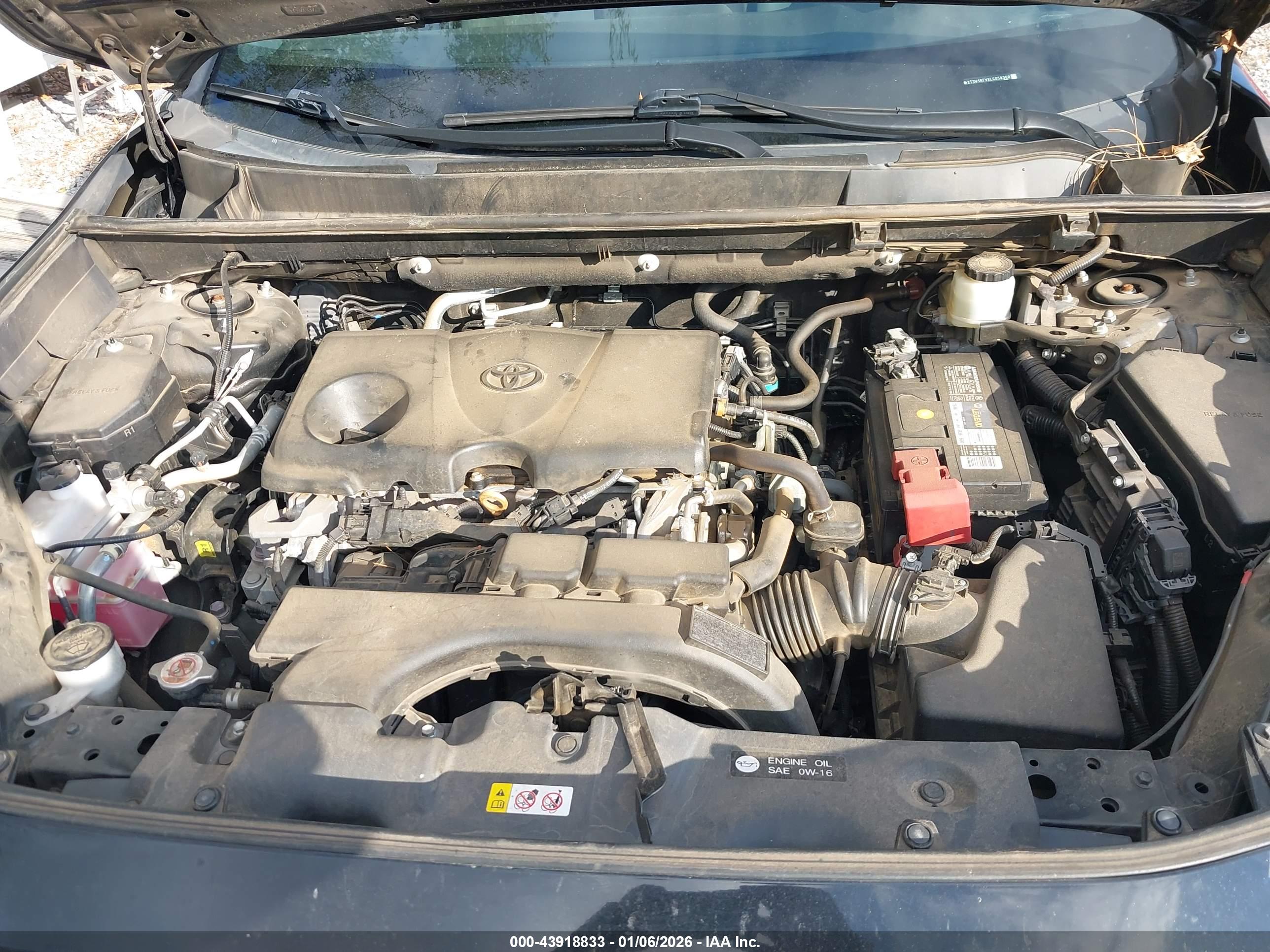 TOYOTA RAV4 image 10