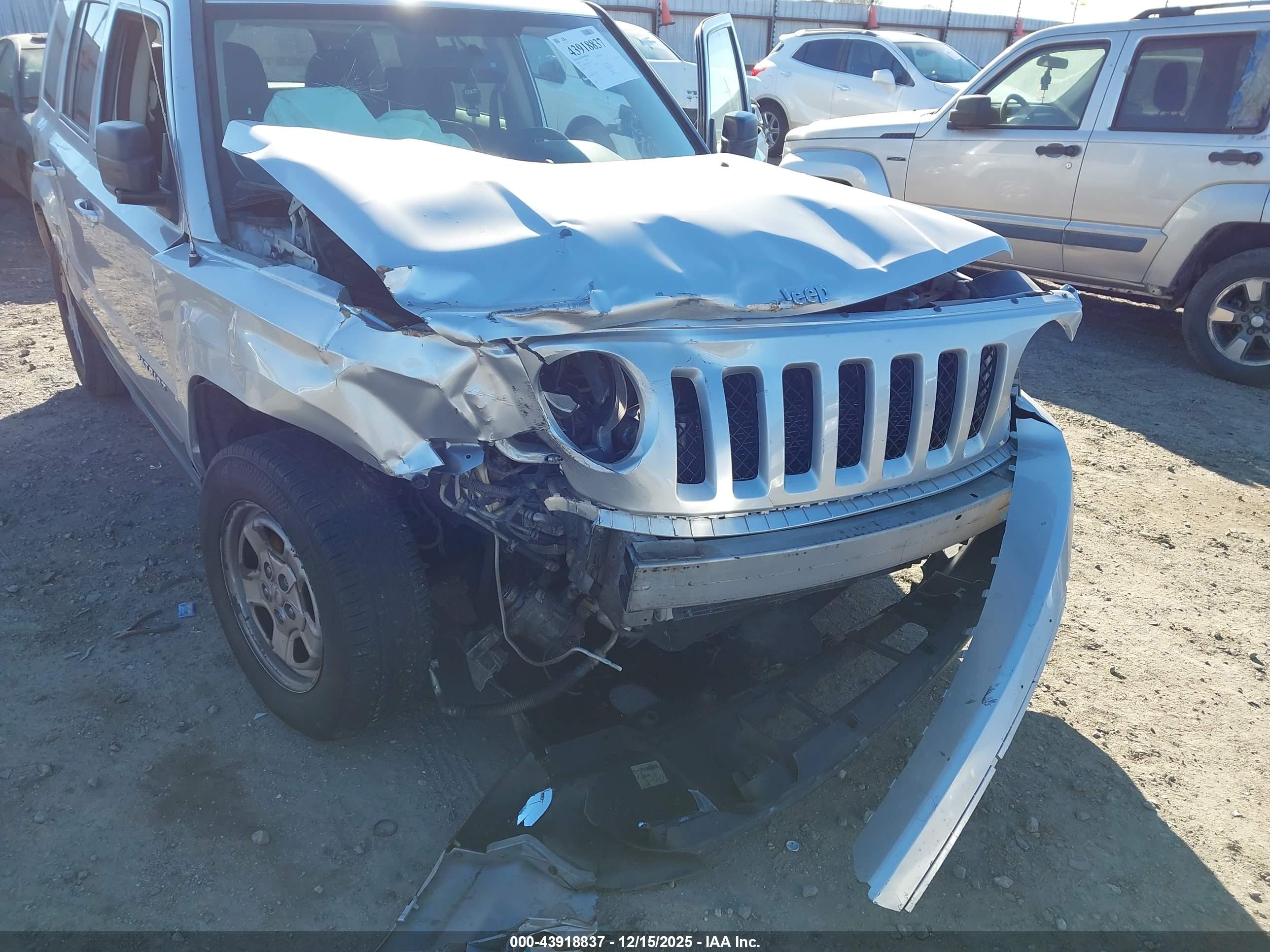JEEP PATRIOT image 6