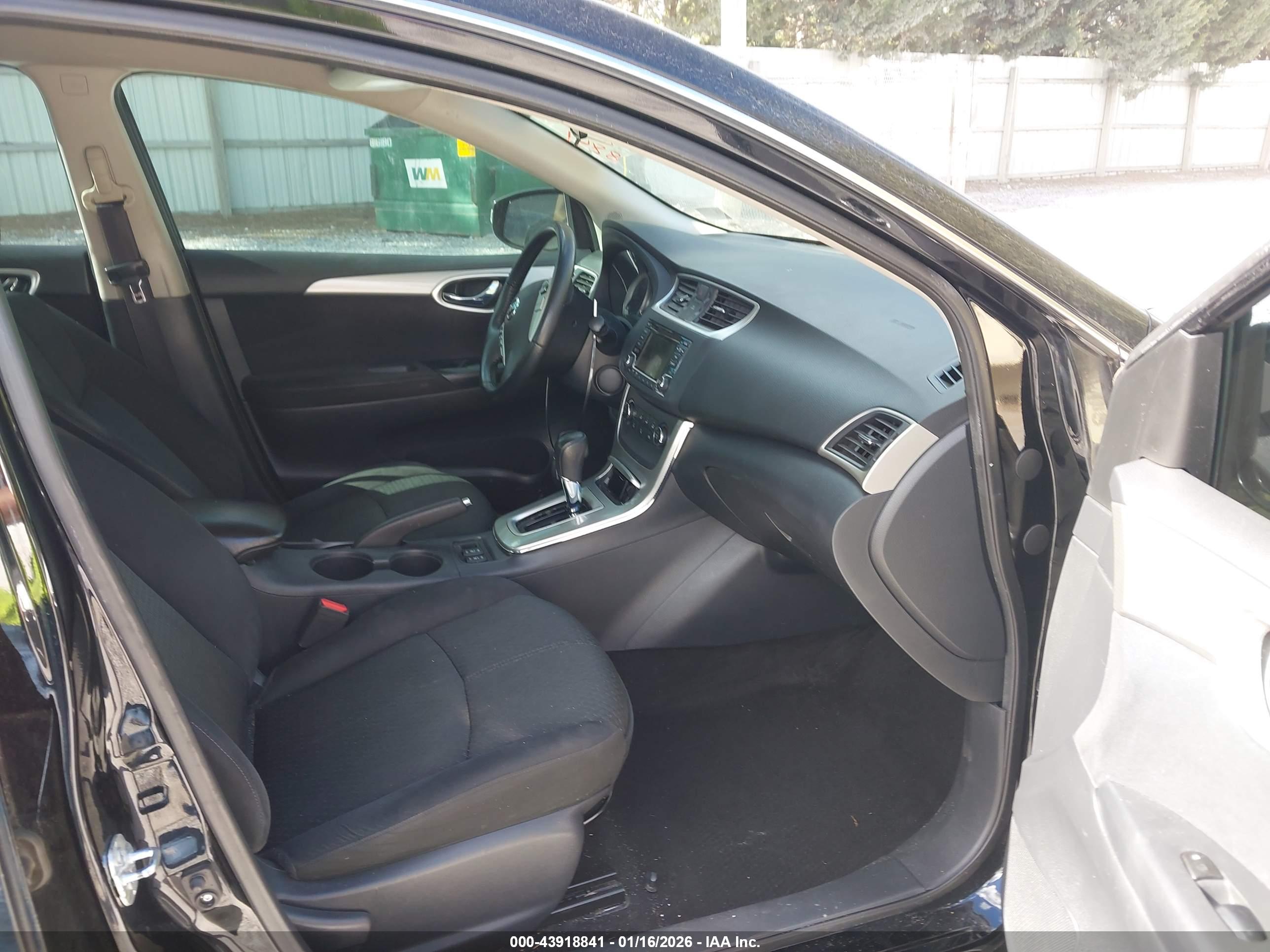 NISSAN SENTRA image 5