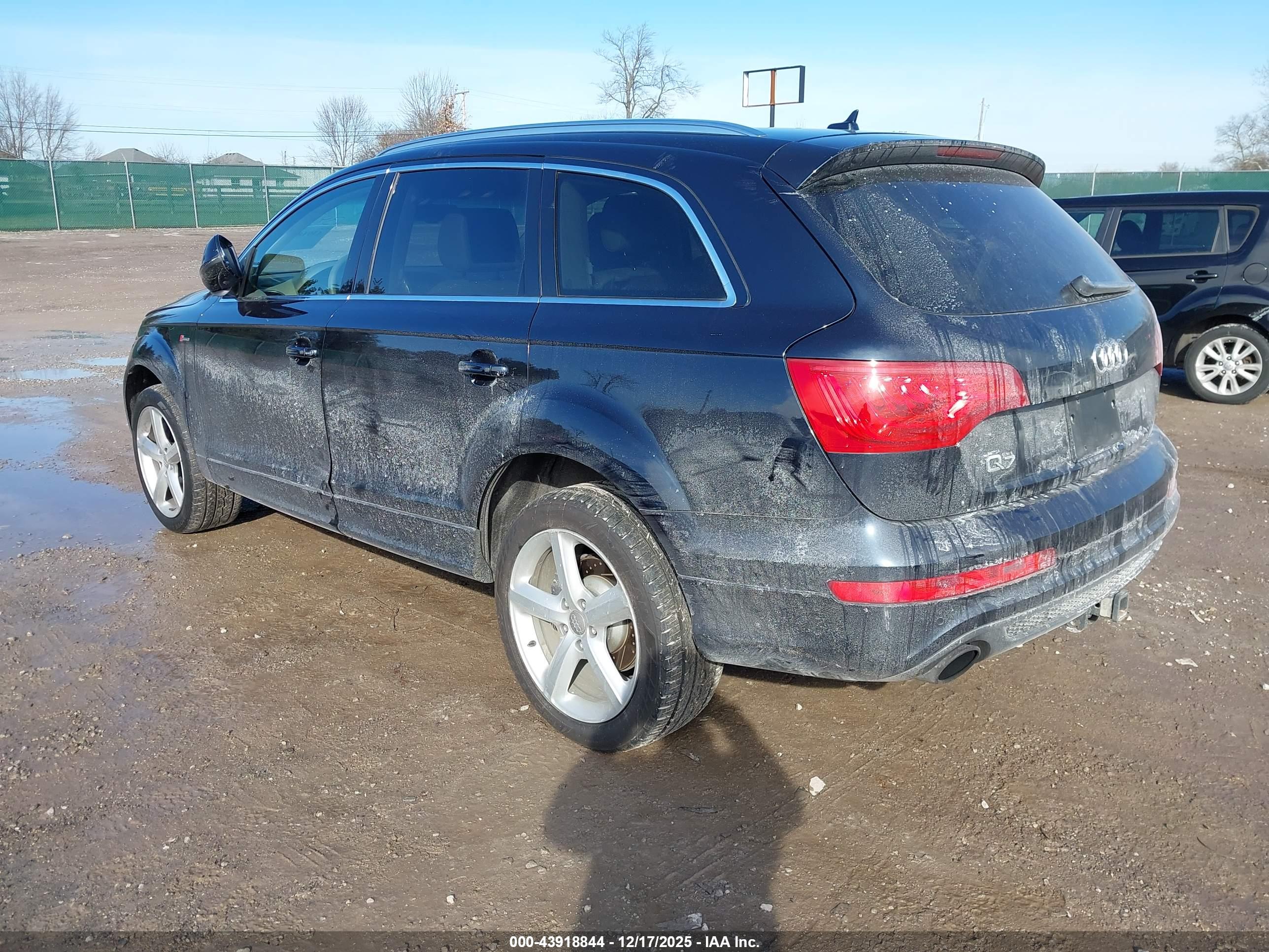 AUDI Q7 image 3