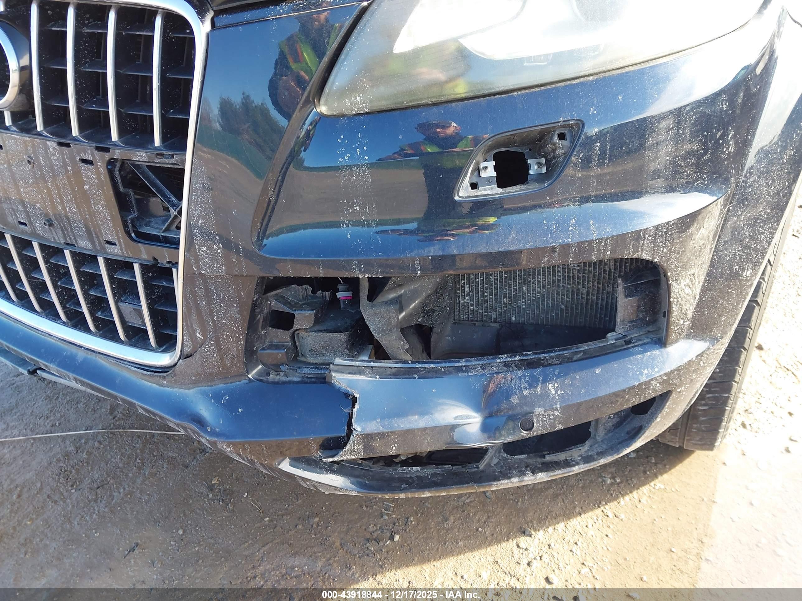 AUDI Q7 image 6