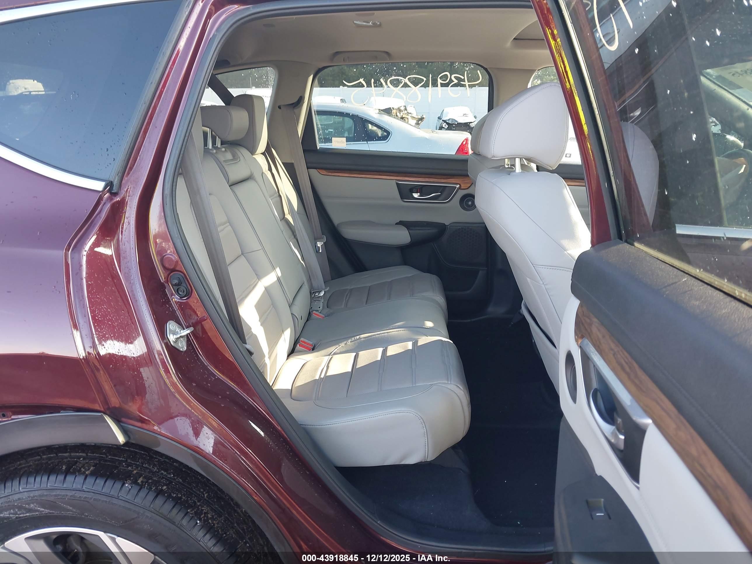 HONDA CR-V image 8