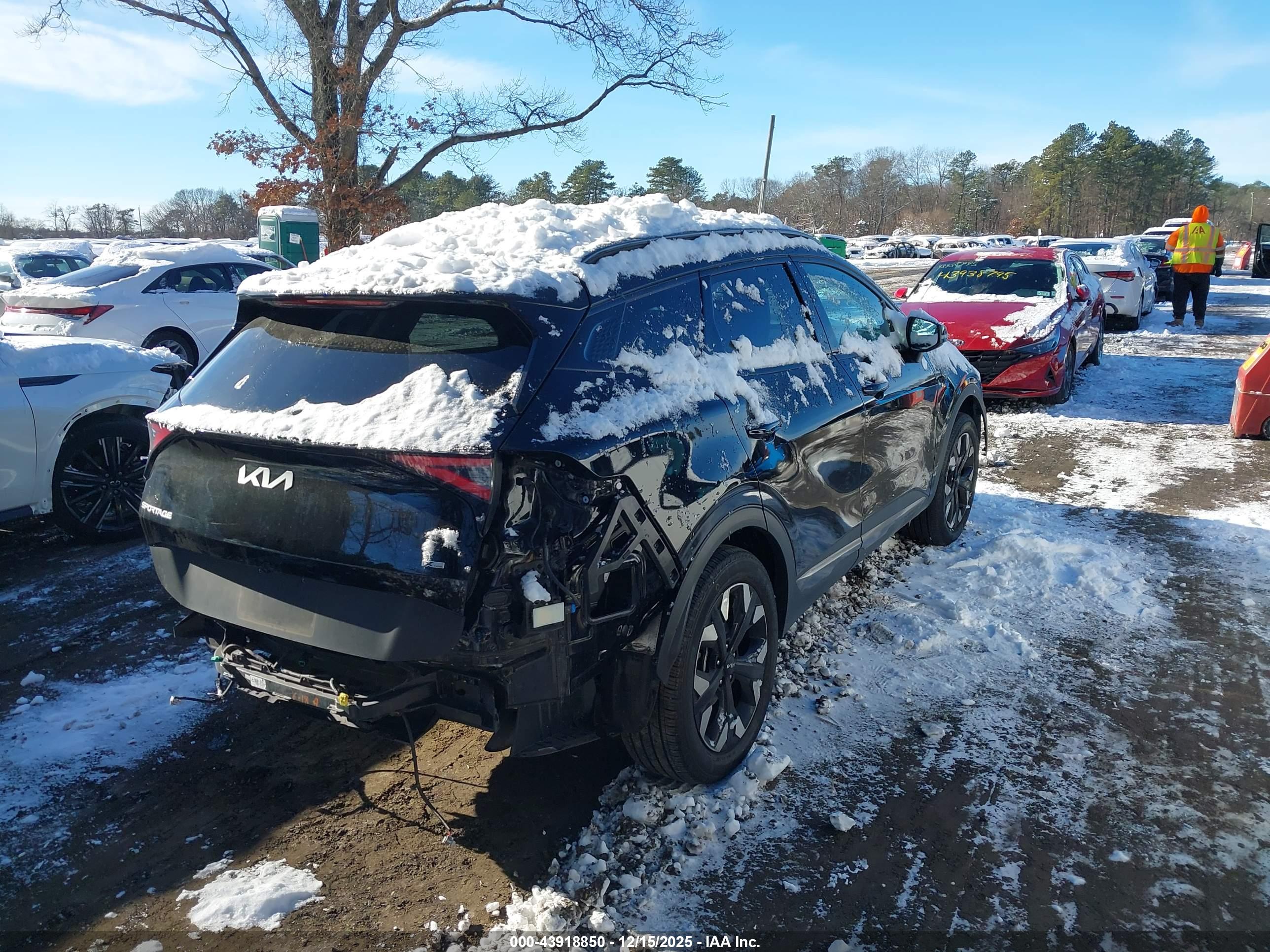 KIA SPORTAGE image 4