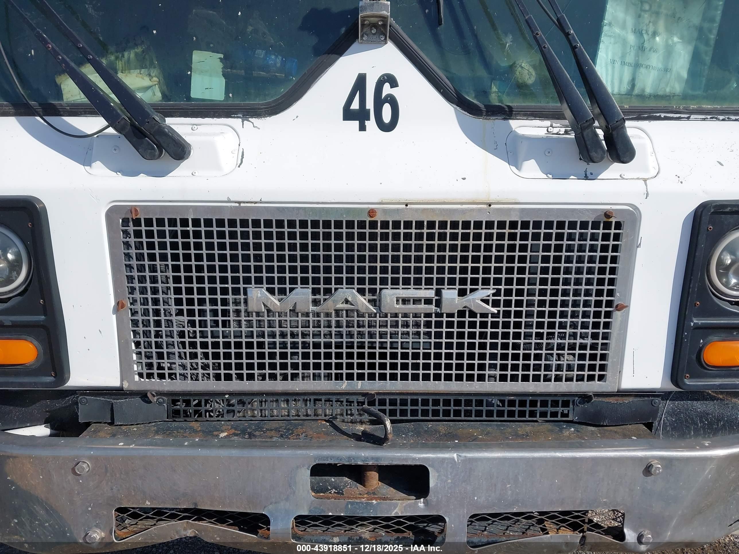 MACK 600 image 10
