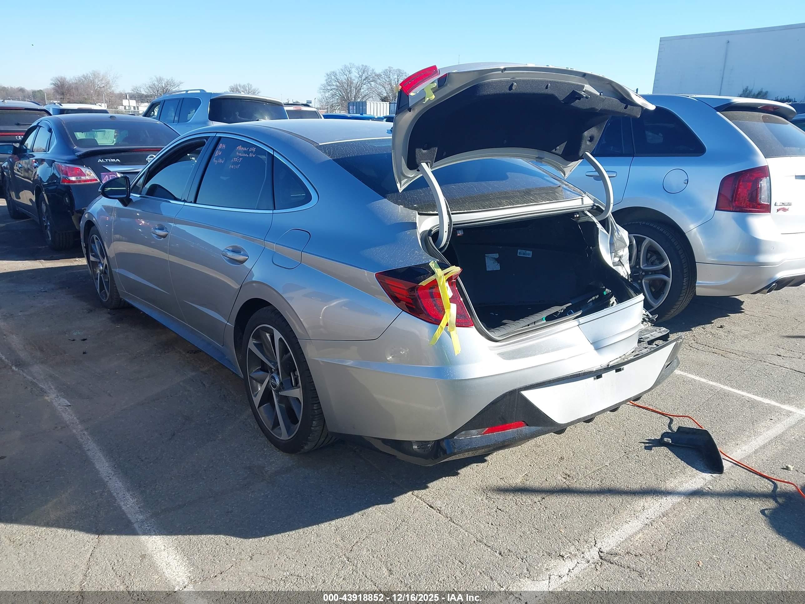HYUNDAI SONATA image 3
