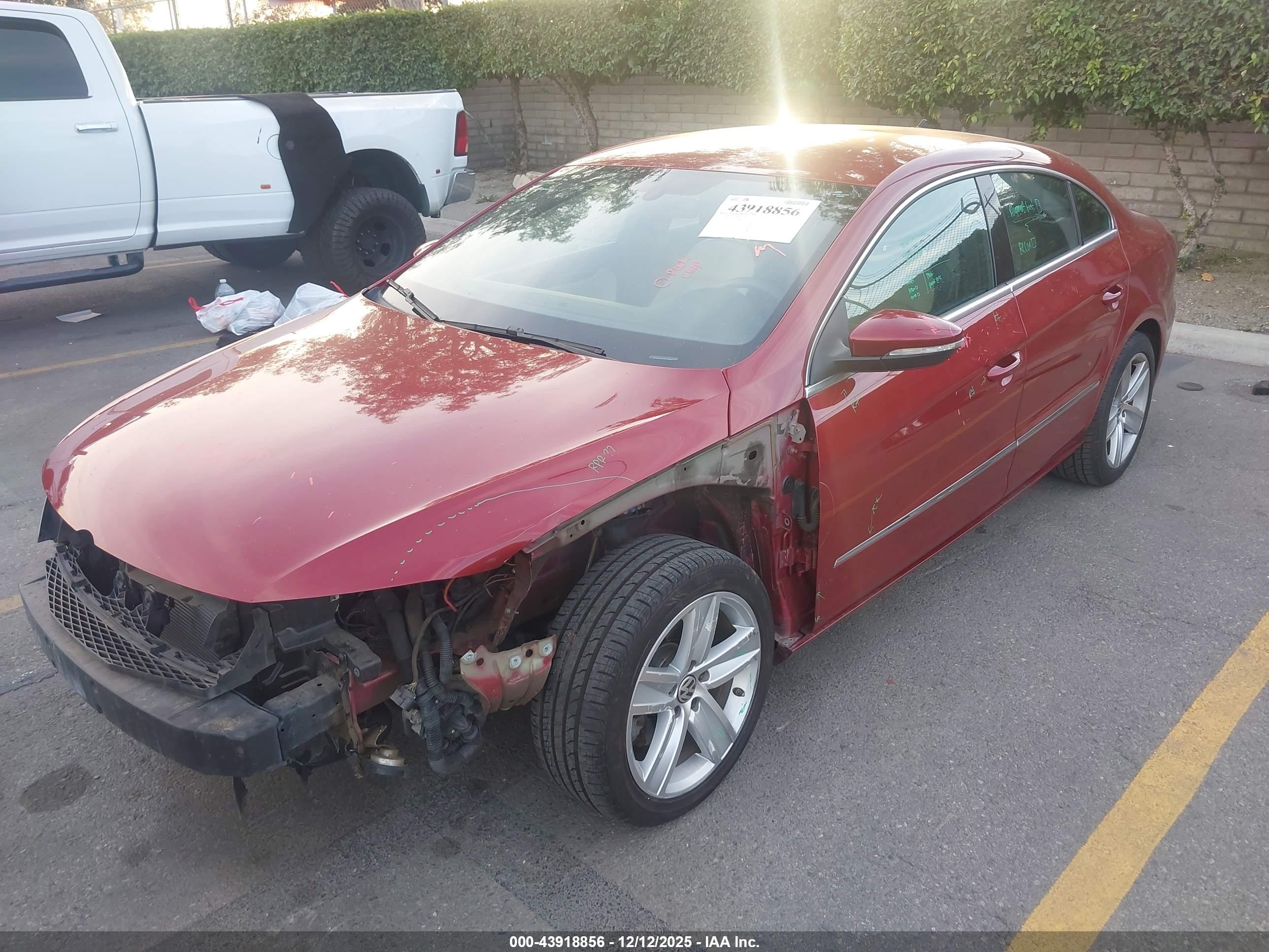 VOLKSWAGEN CC image 2