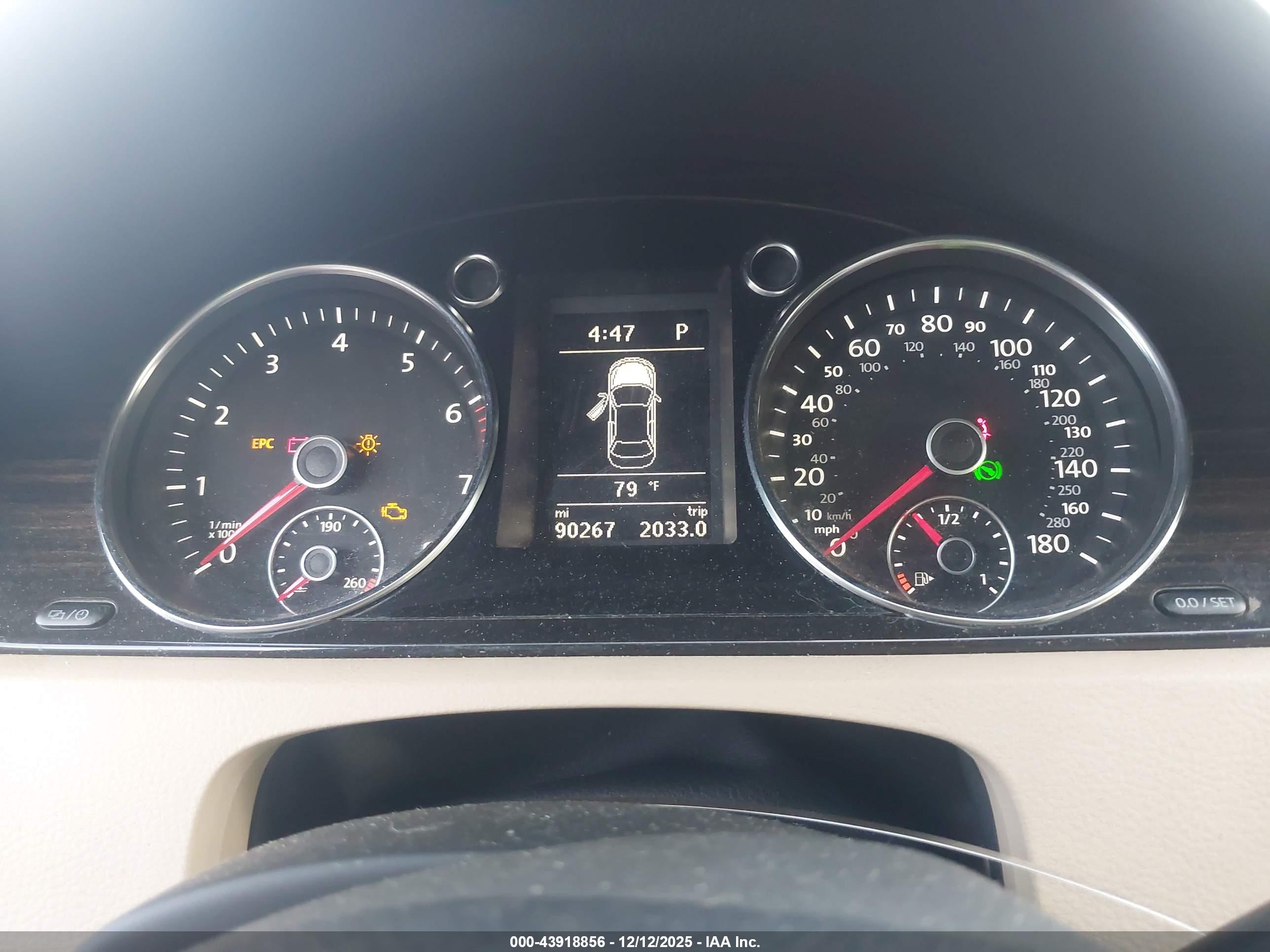 VOLKSWAGEN CC image 7