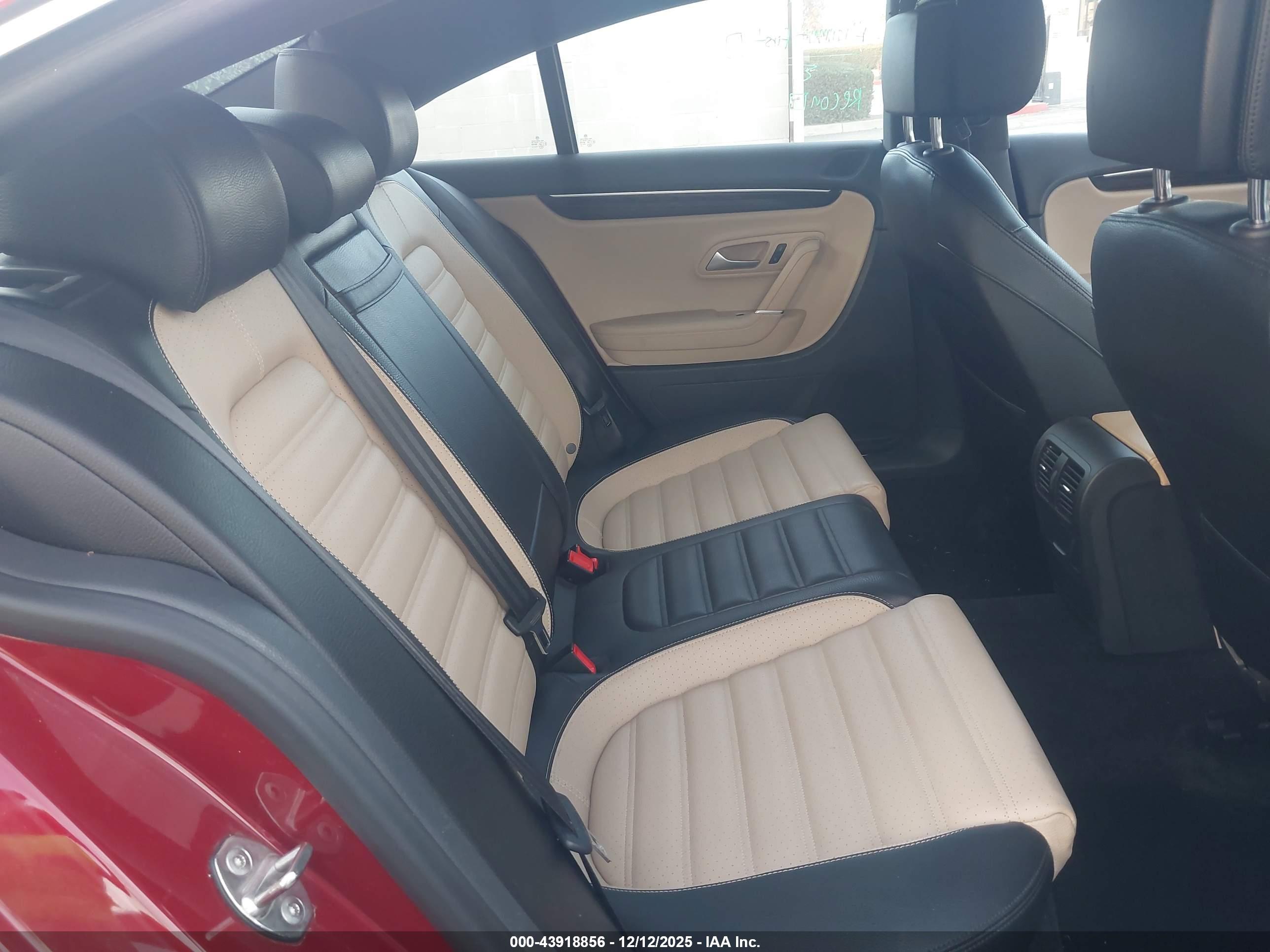 VOLKSWAGEN CC image 8