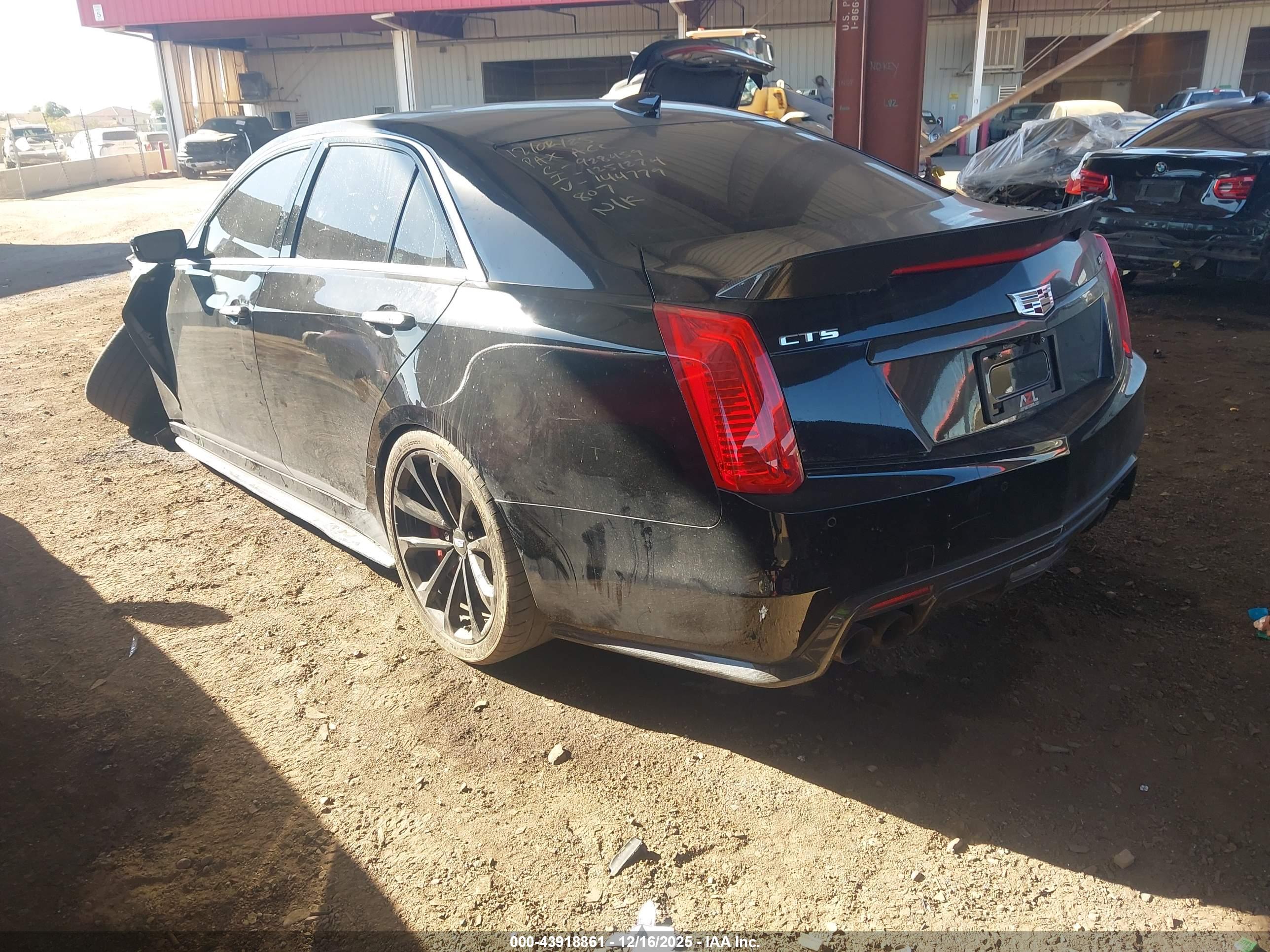 CADILLAC CTS-V image 3