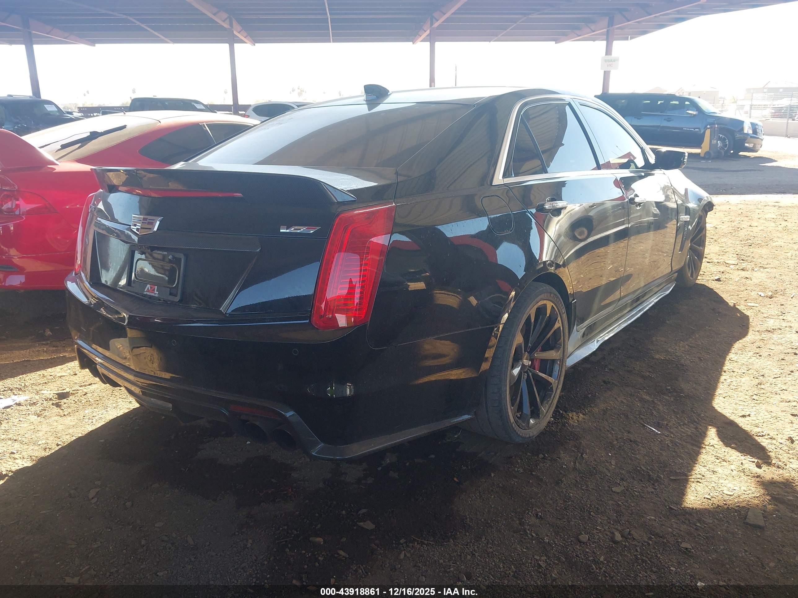 CADILLAC CTS-V image 4